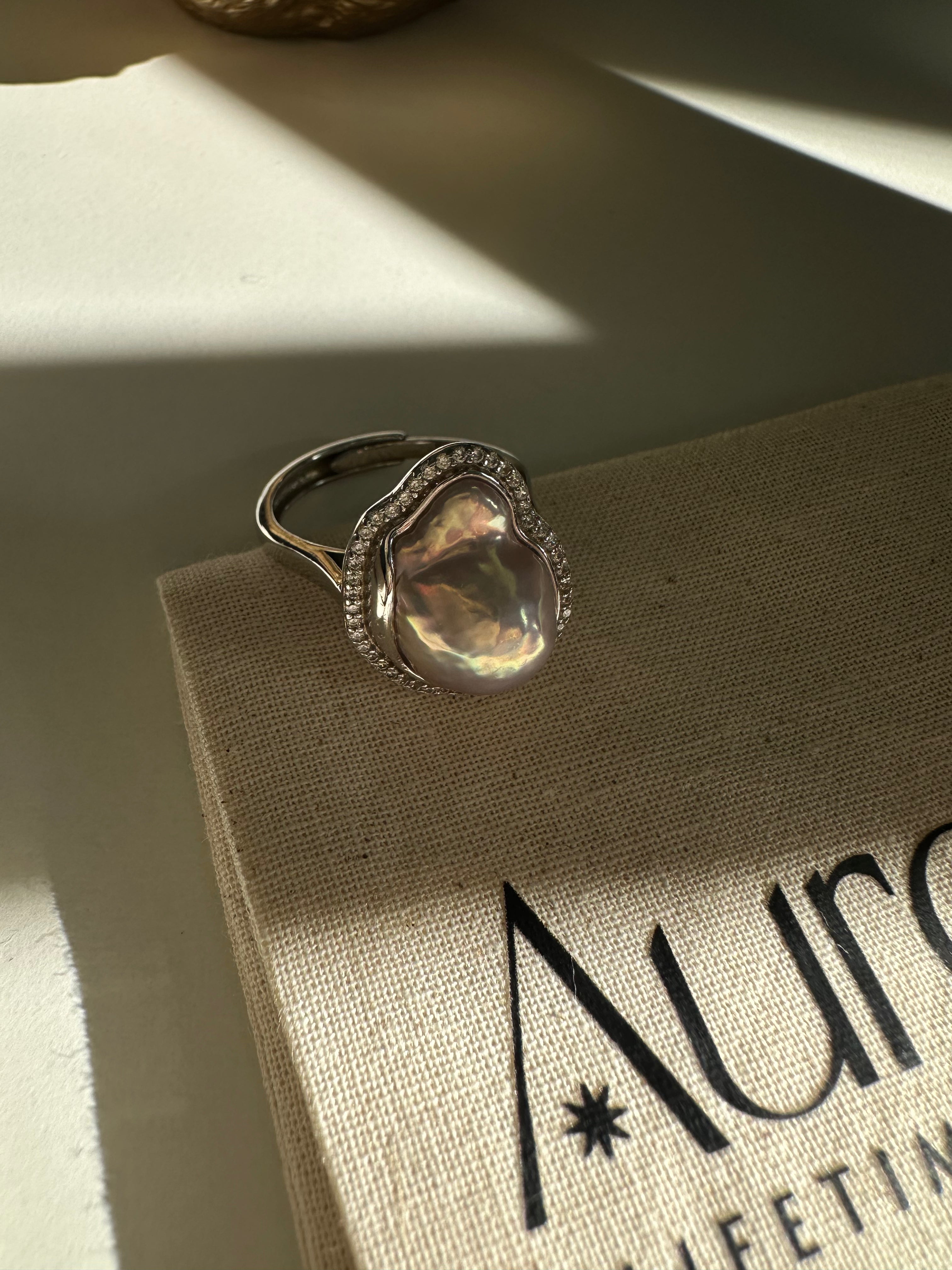 🌊 “Pearls of Truth: How to Tell Real From Fake”