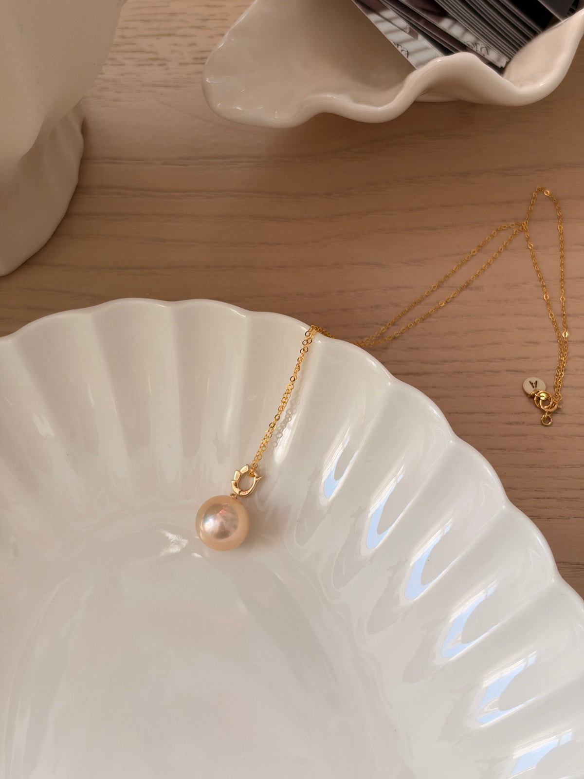 Nira Necklace — Round