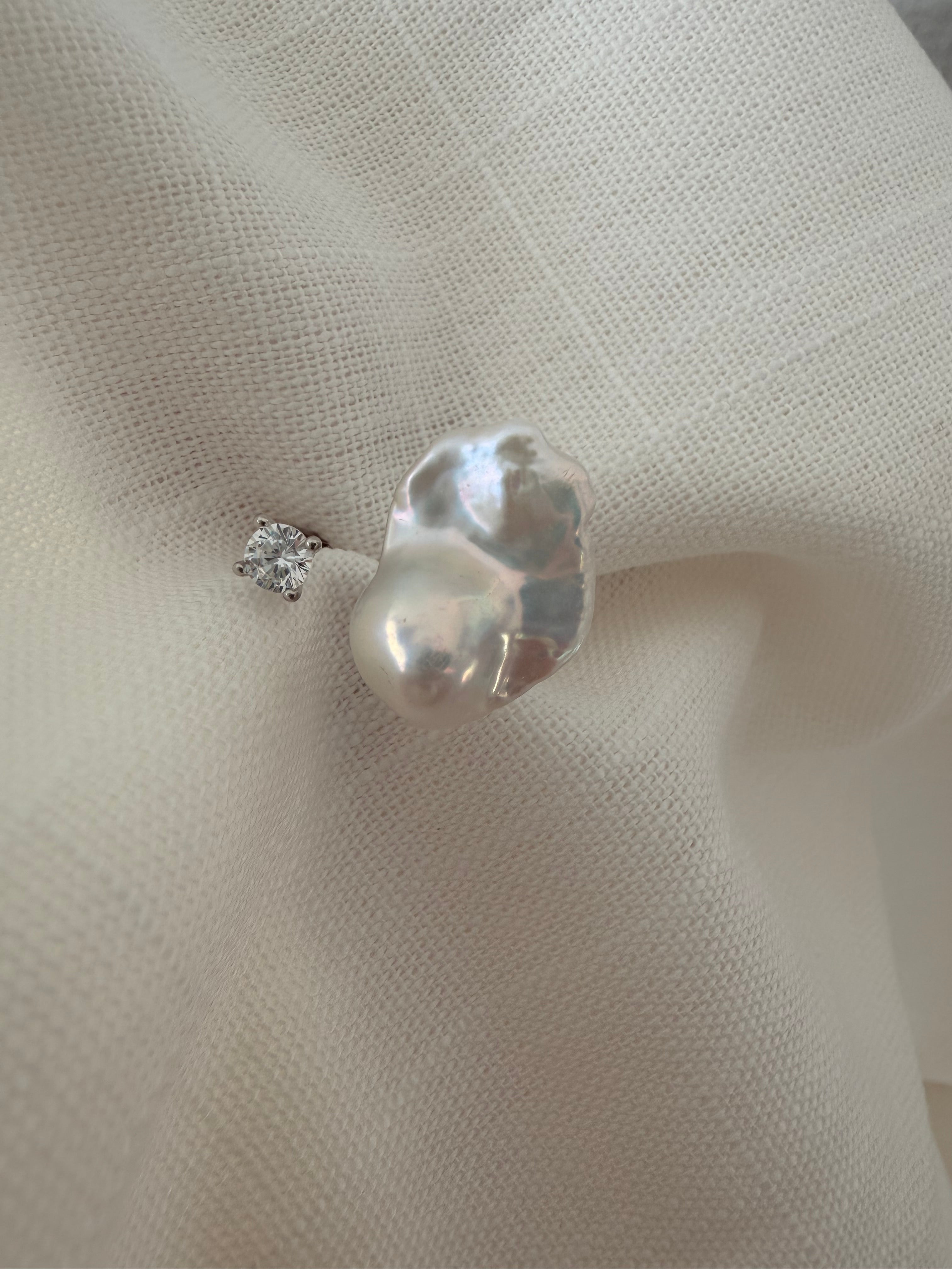 Silk Wave Petite Baroque Ring