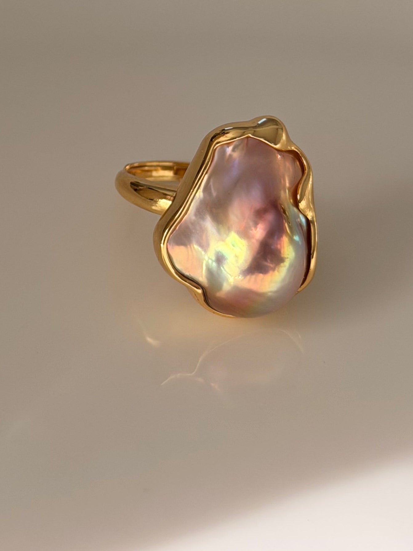 Aurora Lucent Ring