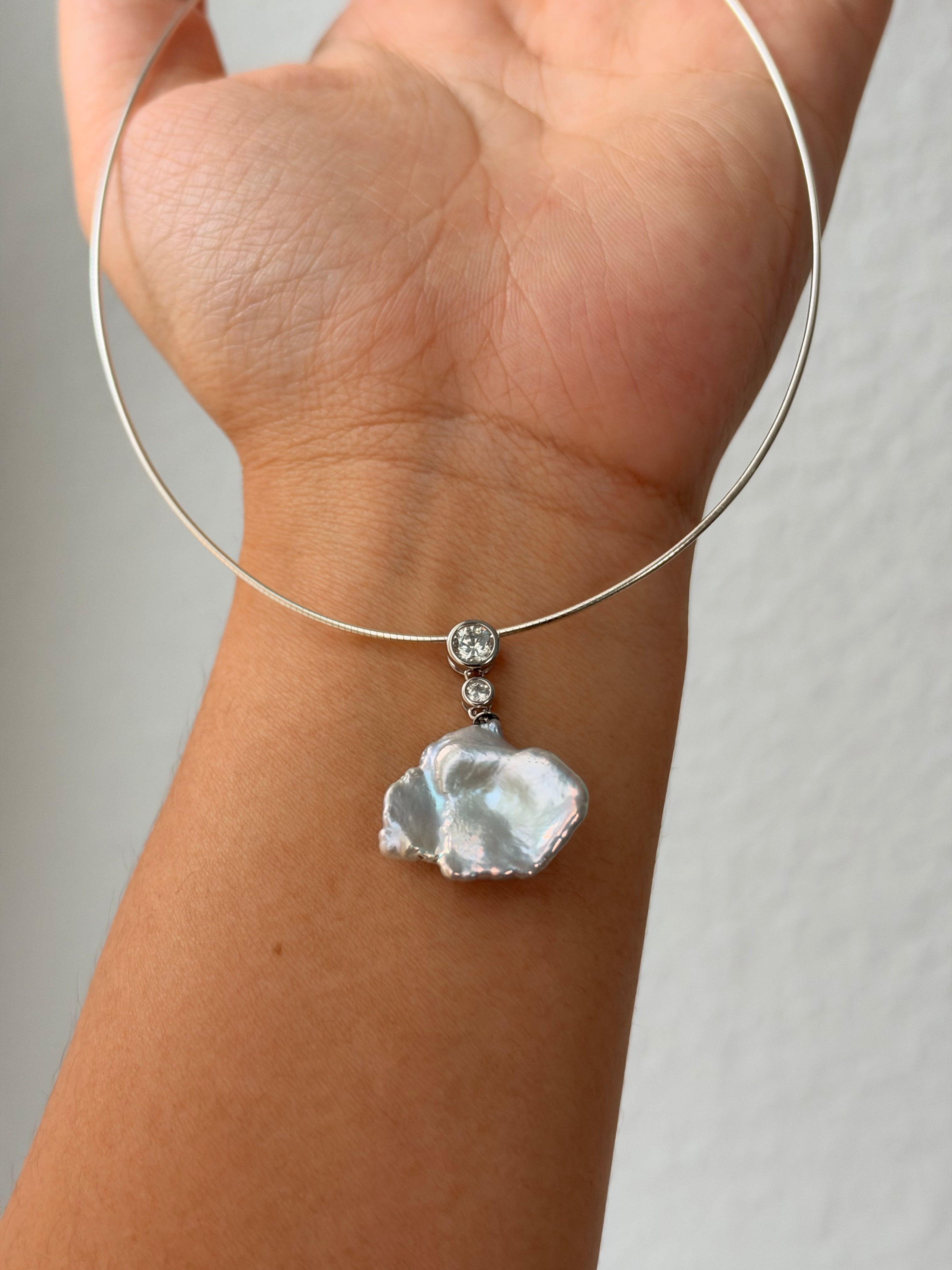 Contour Necklace