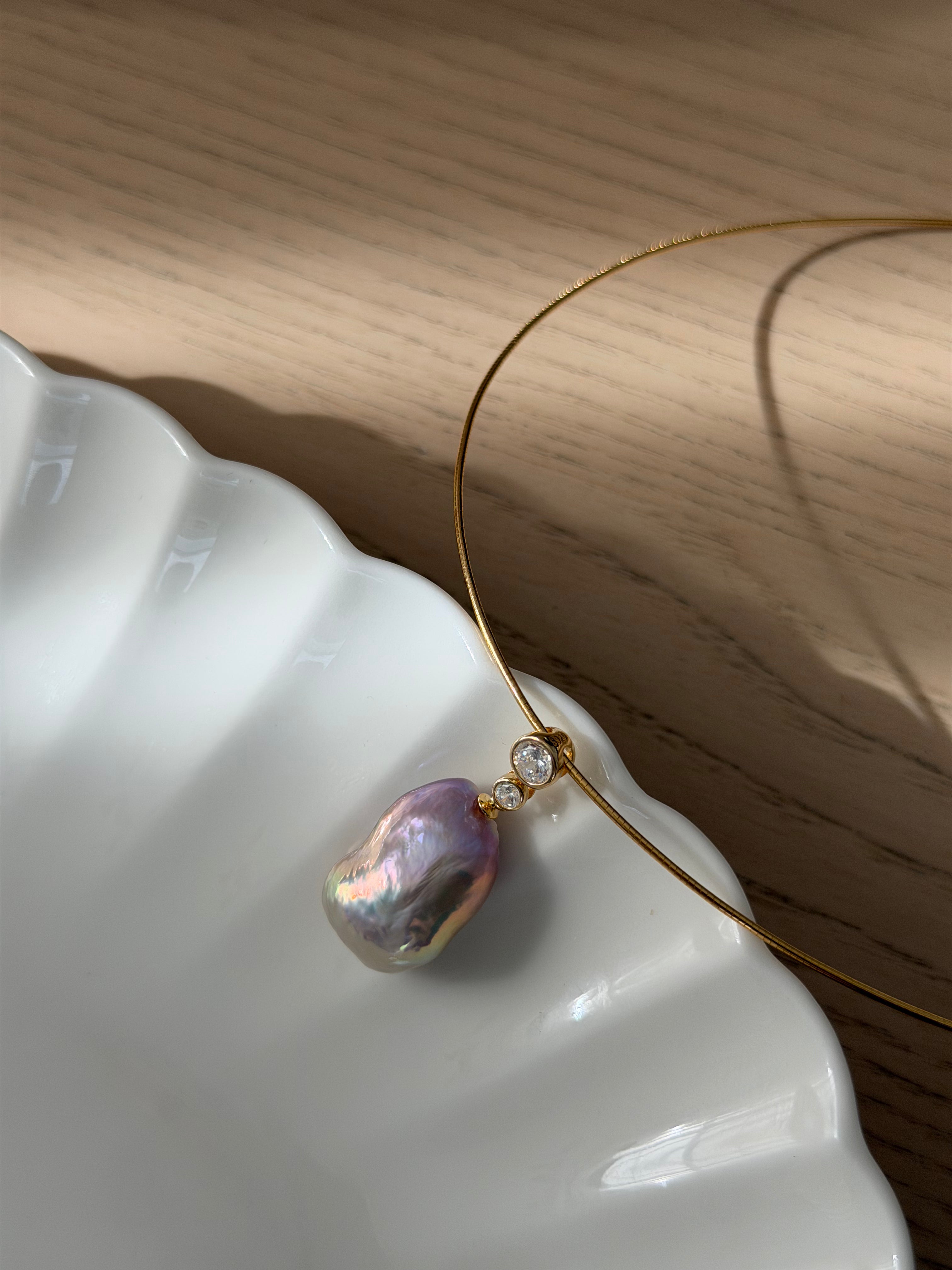 Contour Necklace