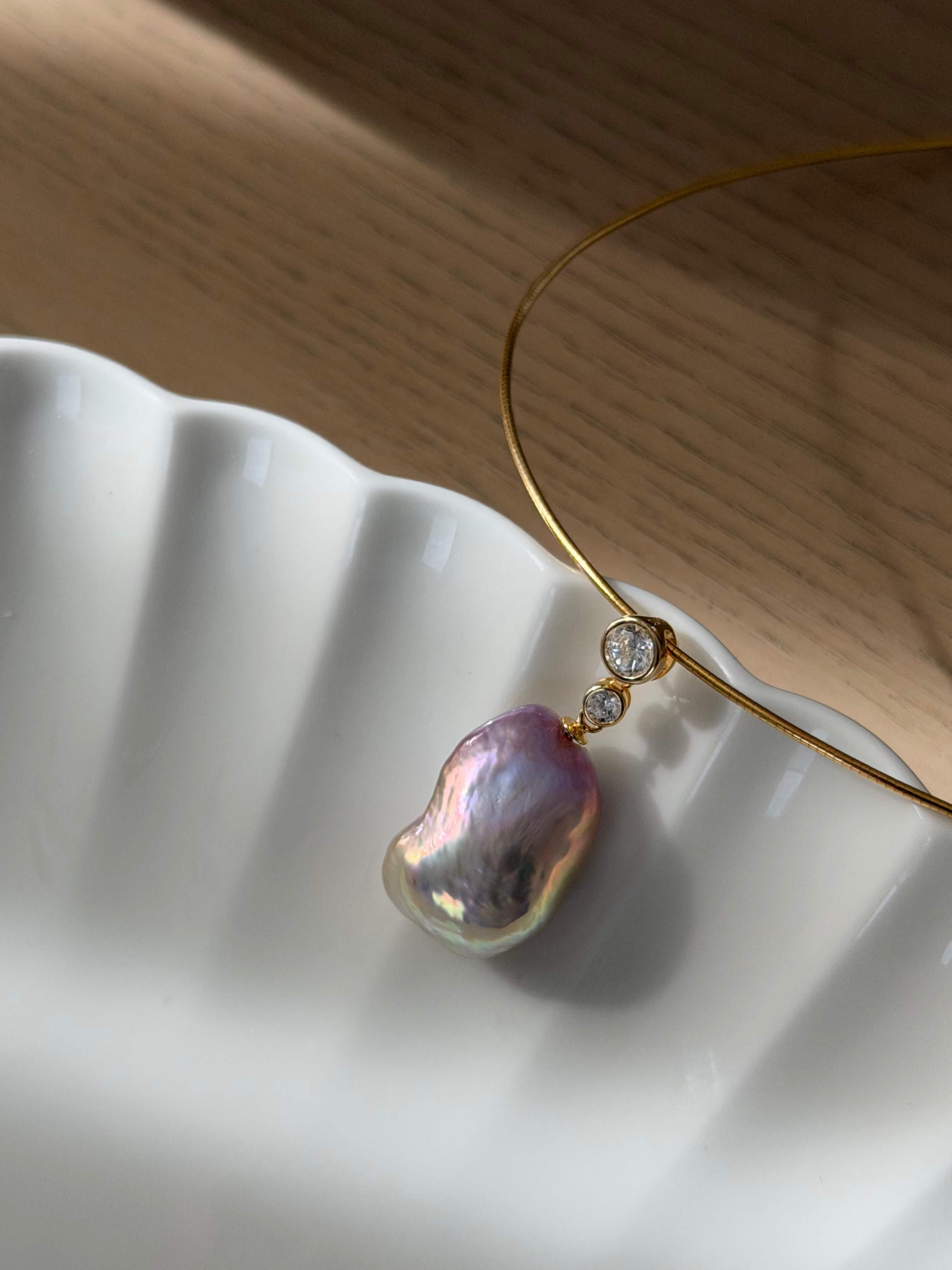 Contour Necklace