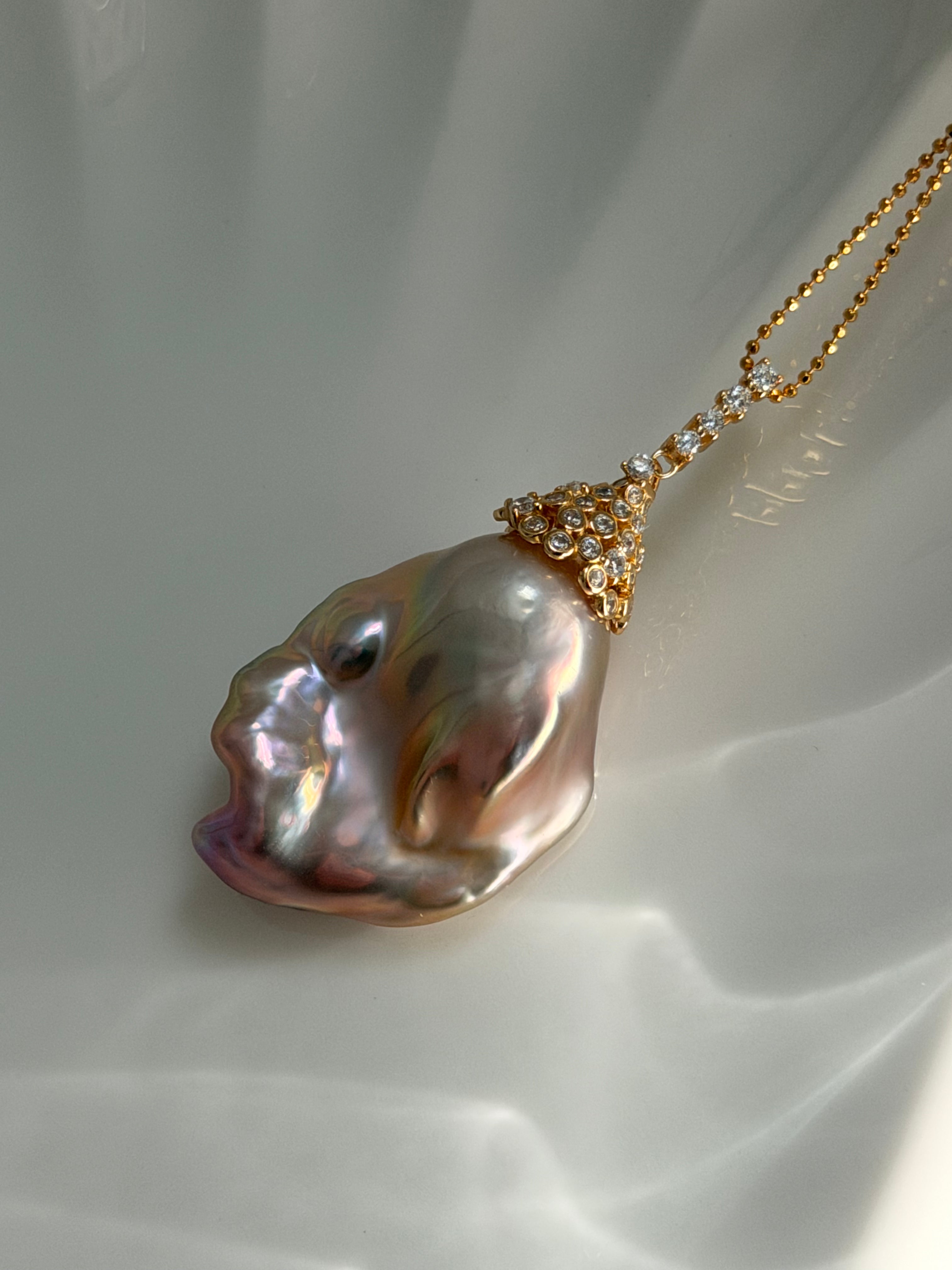 Aurora Trace — Rose Tone