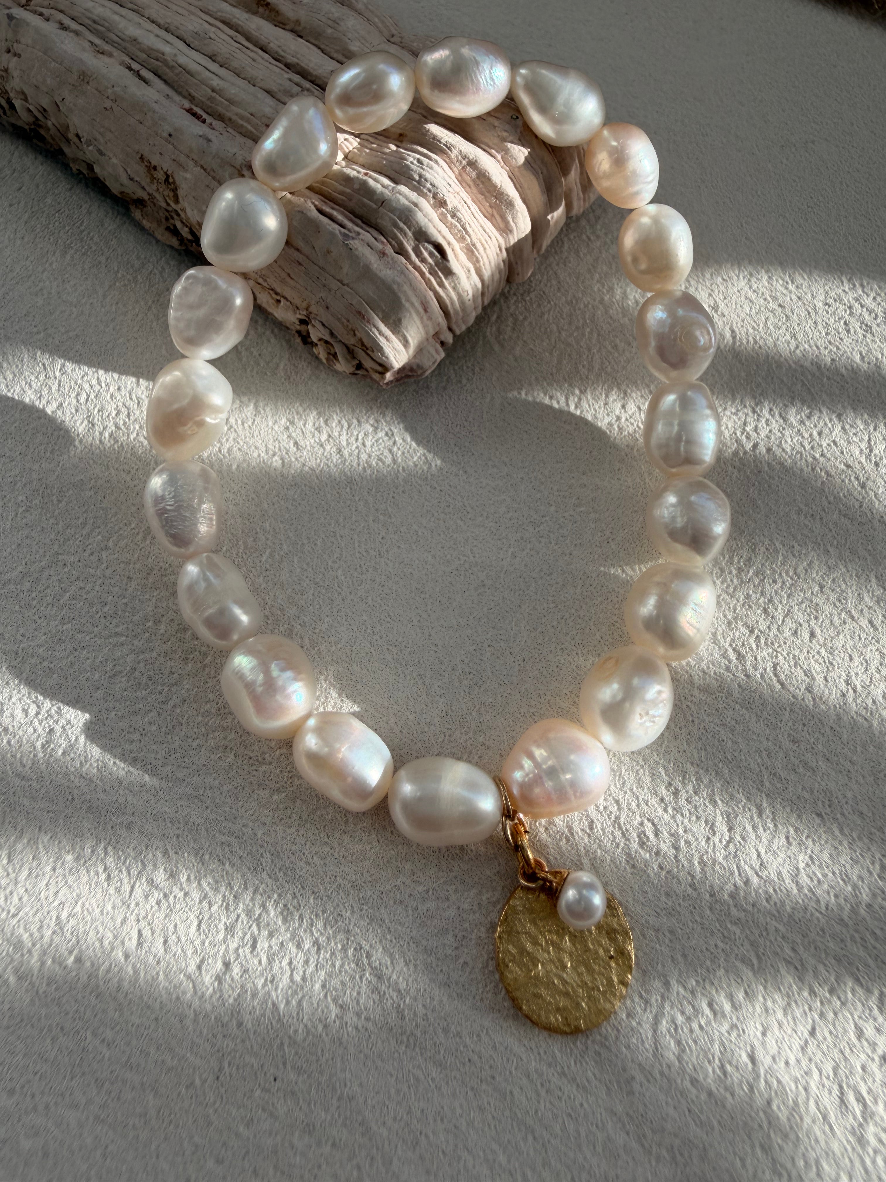 Aurora Tide Pearl Bracelet