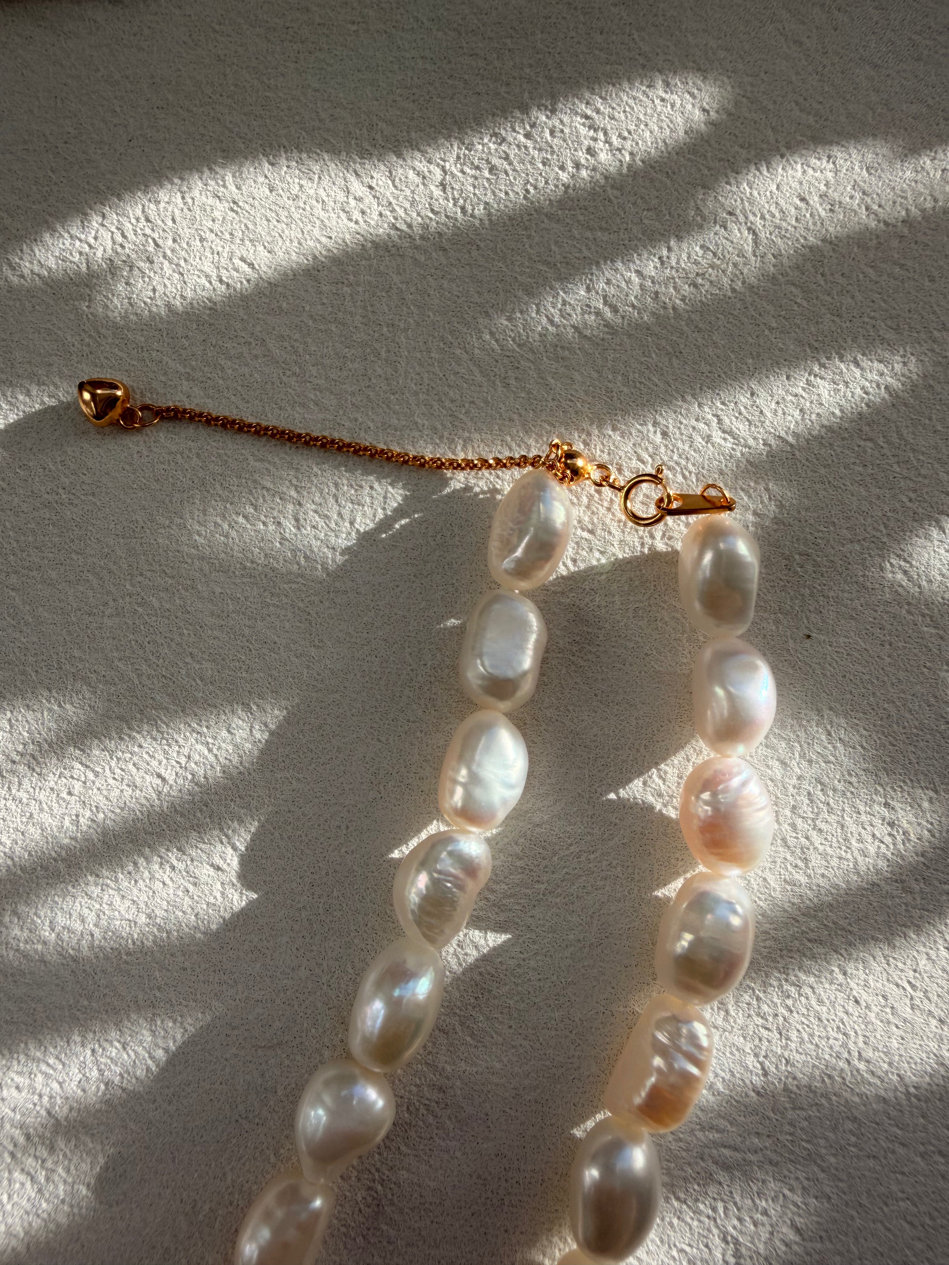 Aurora Tide Pearl Necklace