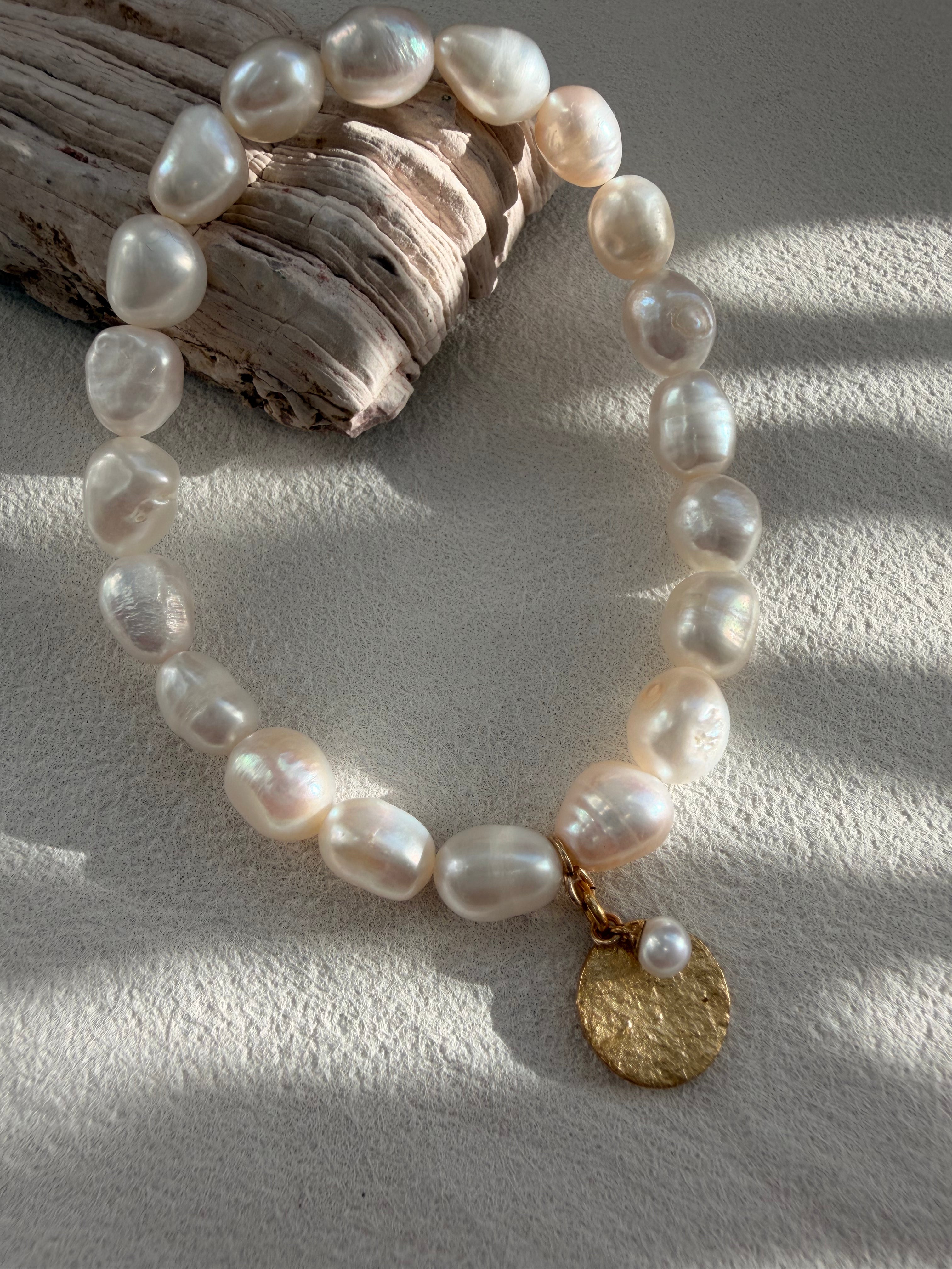 Aurora Tide Pearl Bracelet