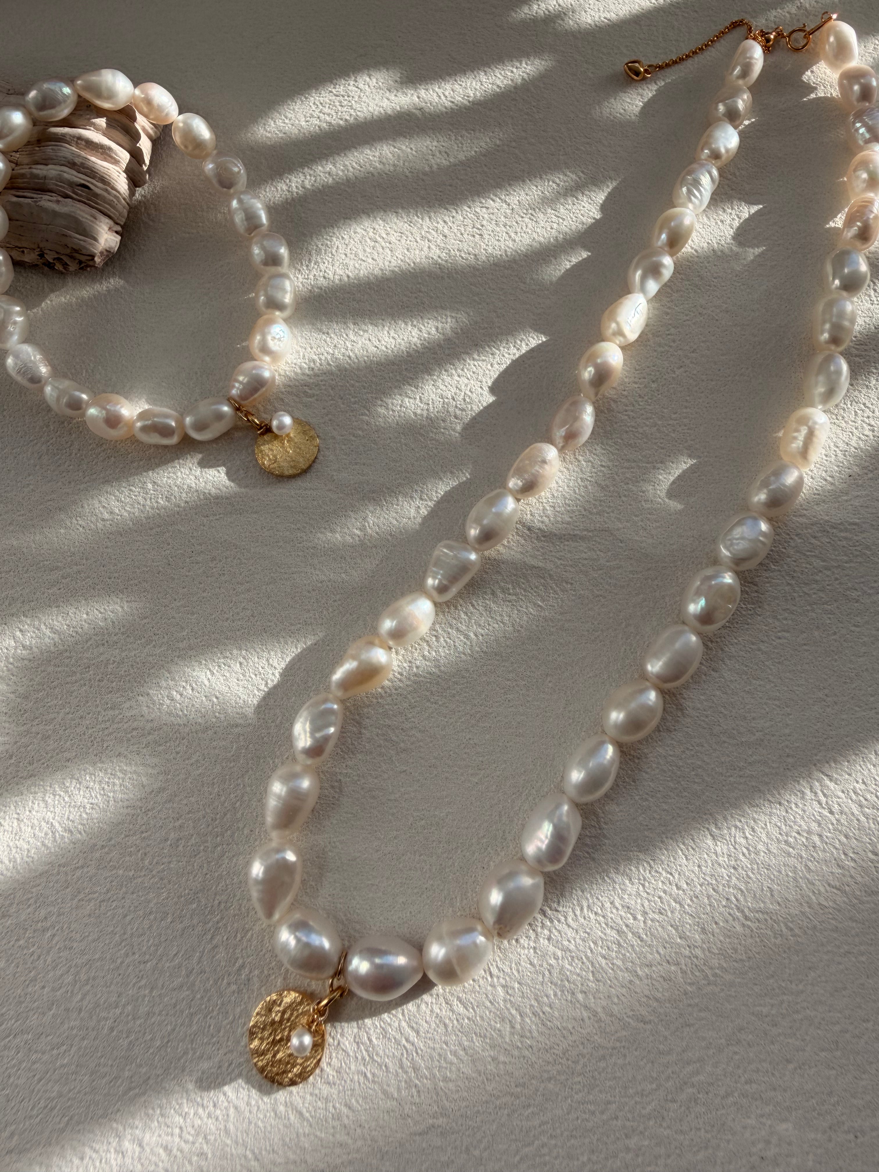 Aurora Tide Pearl Necklace