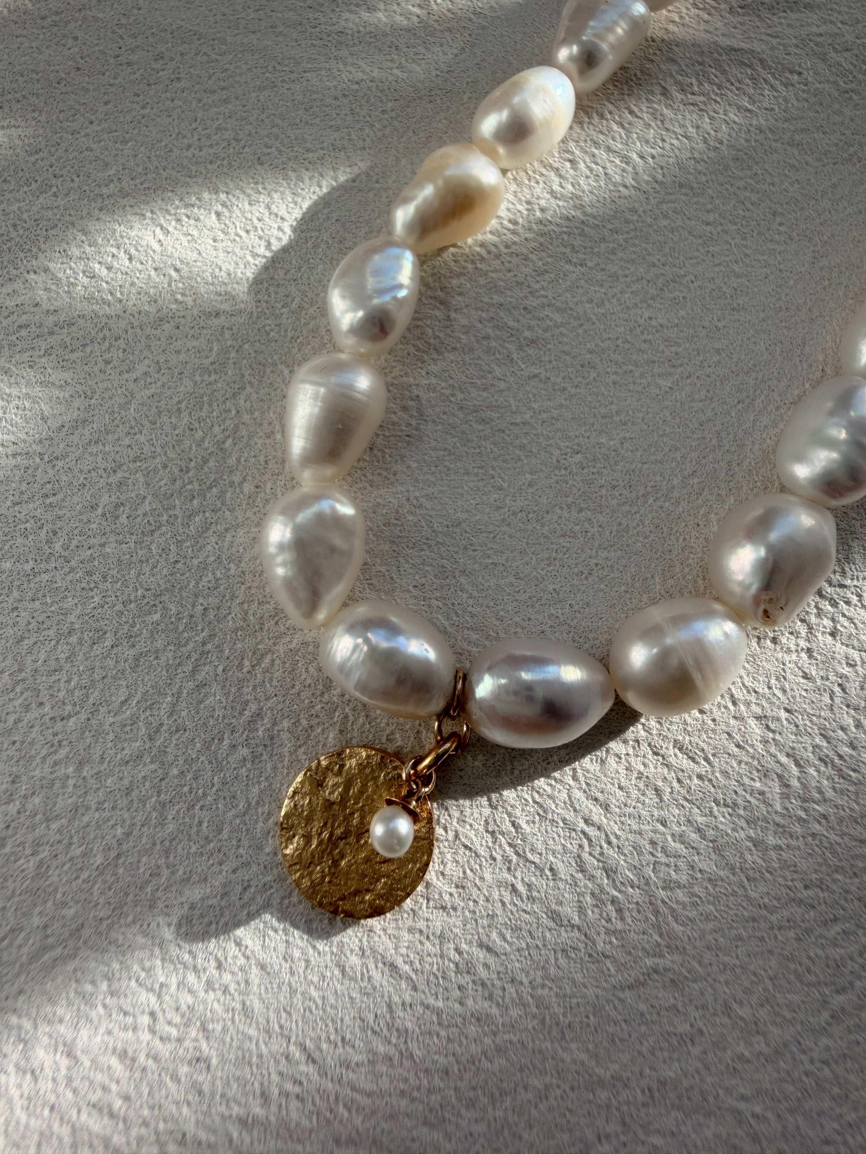 Aurora Tide Pearl Necklace