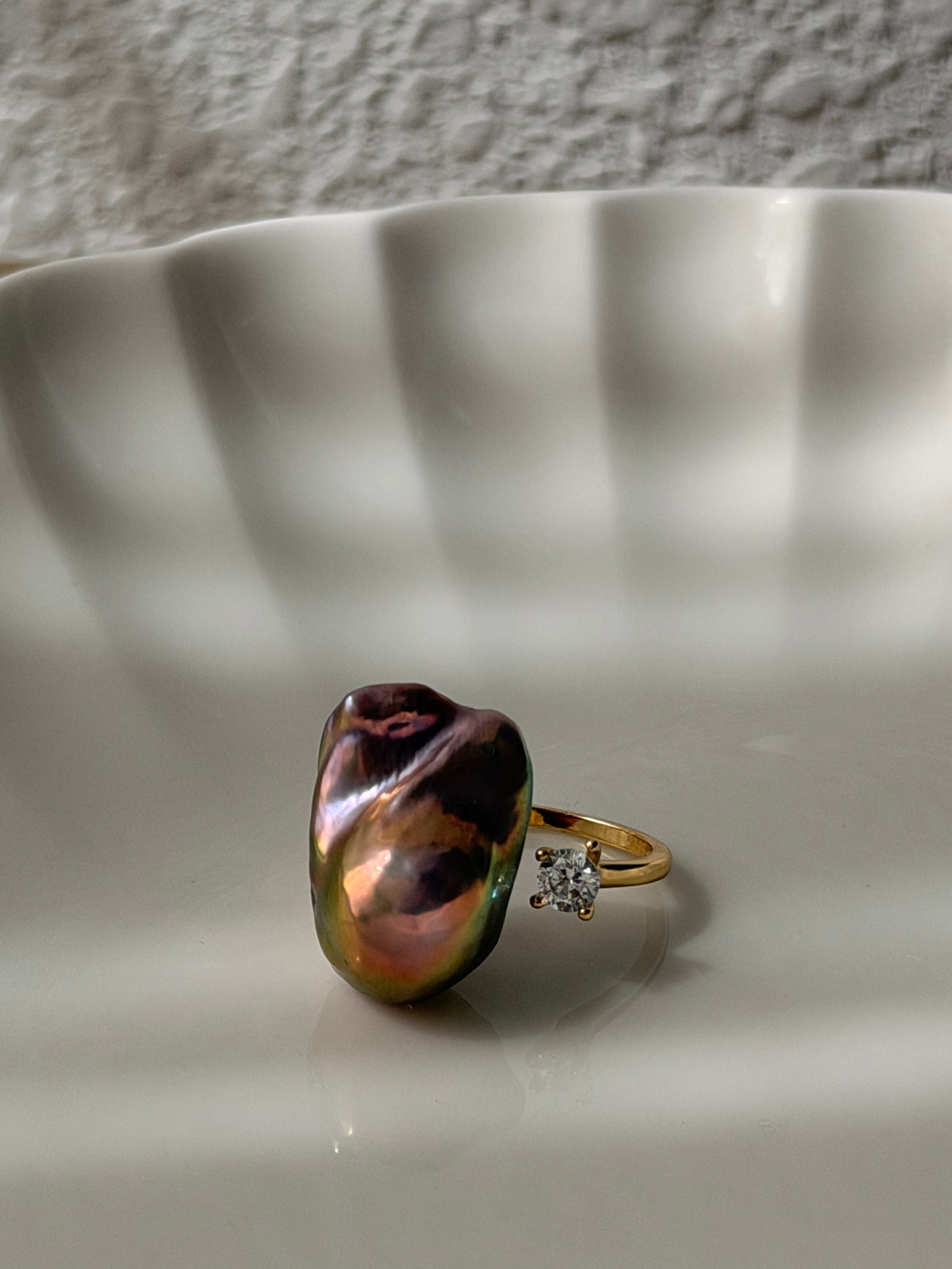 Aurora Liora Ring