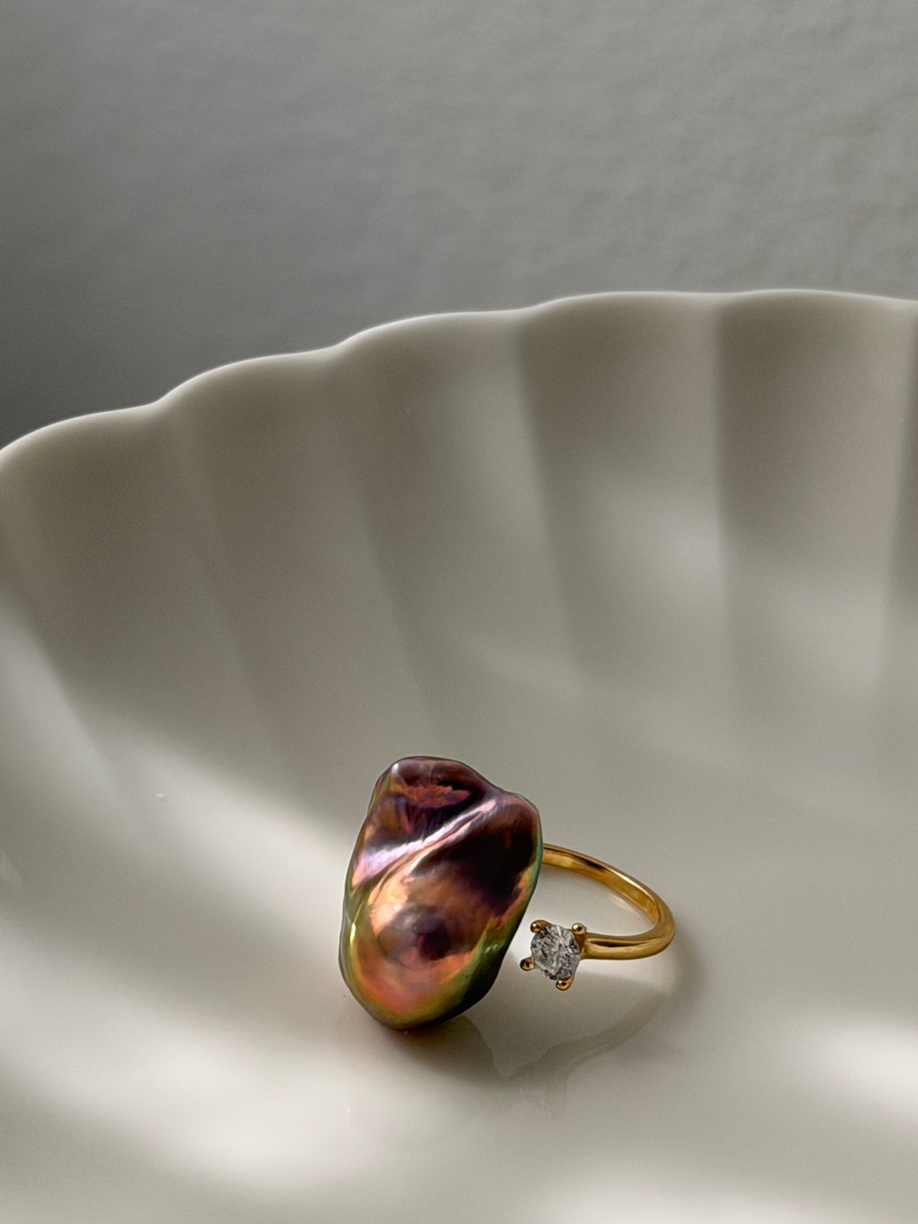 Aurora Liora Ring