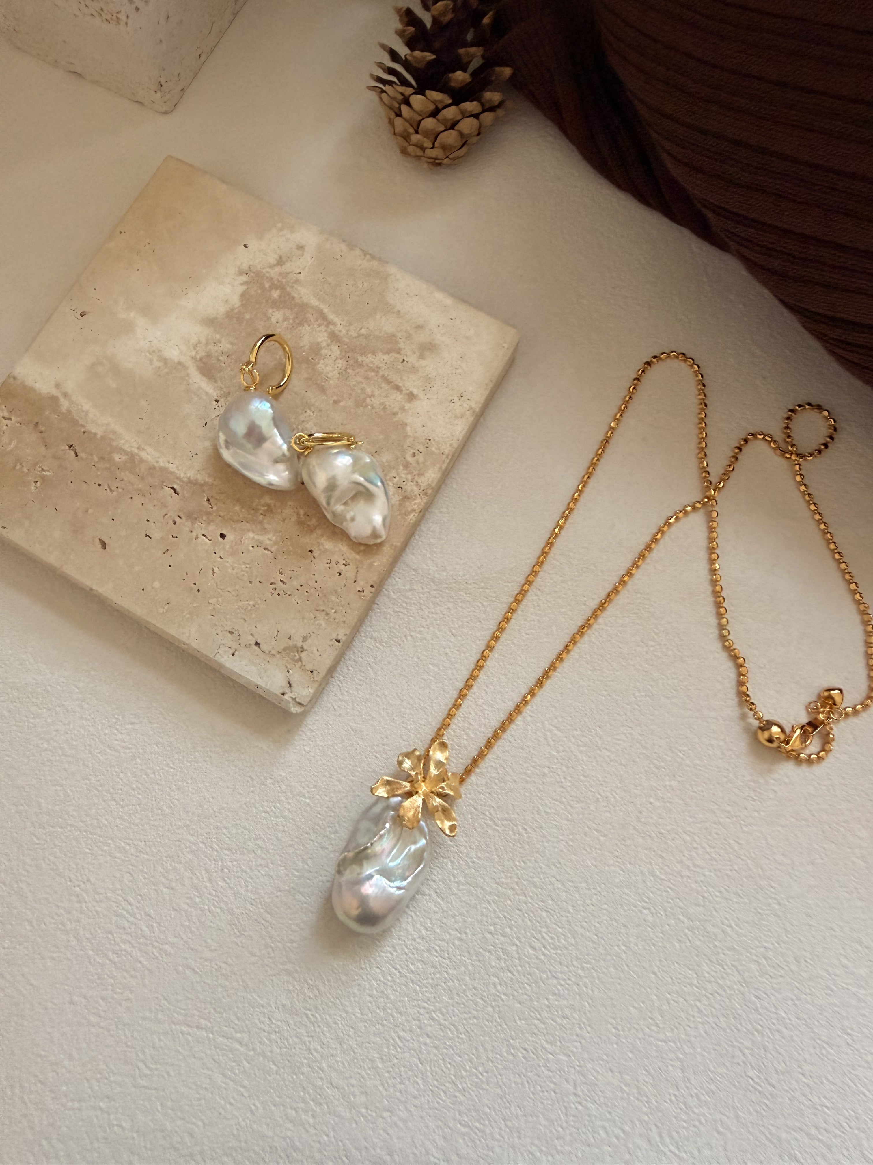 “Light Bloom” Baroque Pearl Necklace