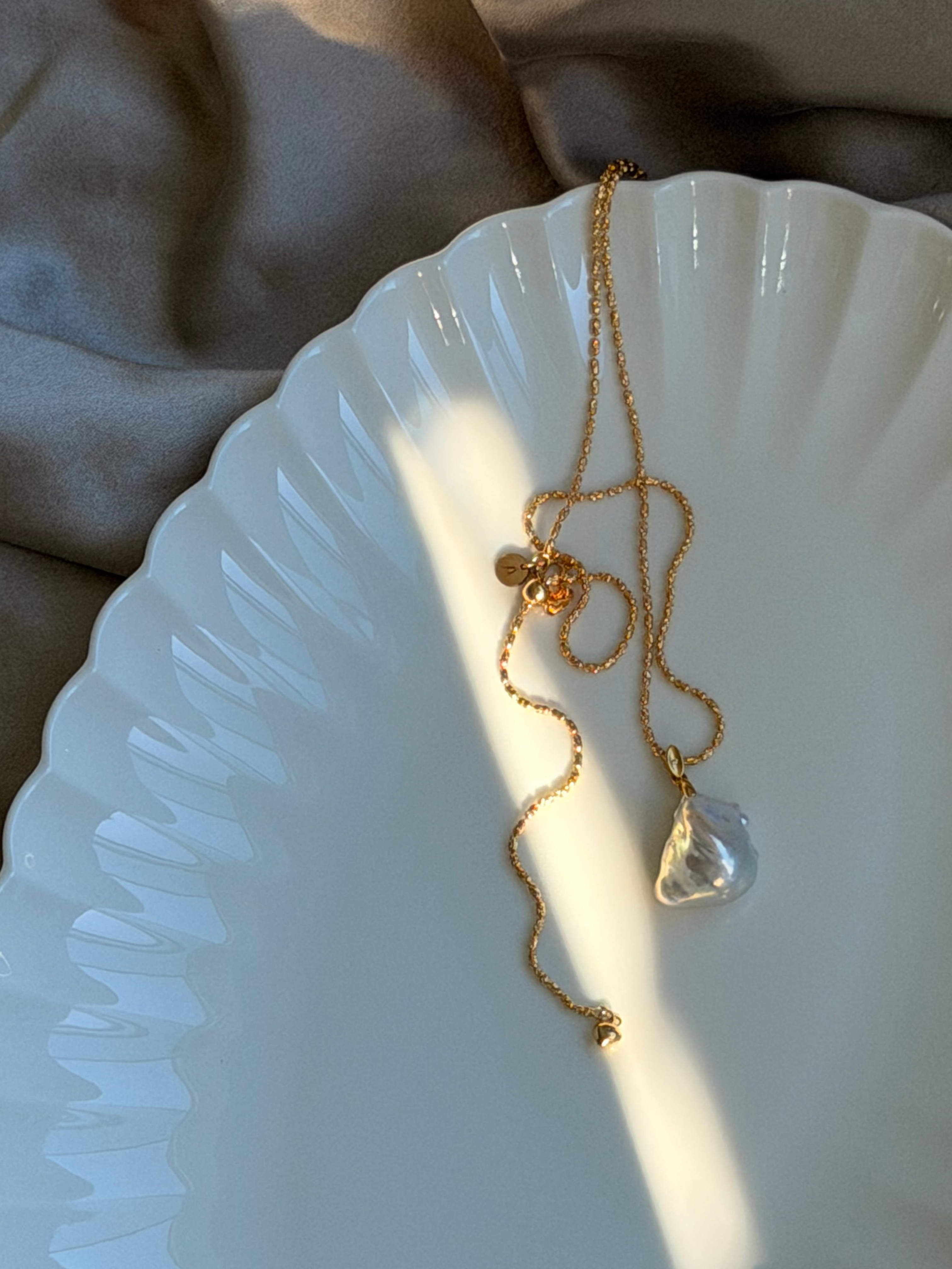 Aurora Opaline Necklace