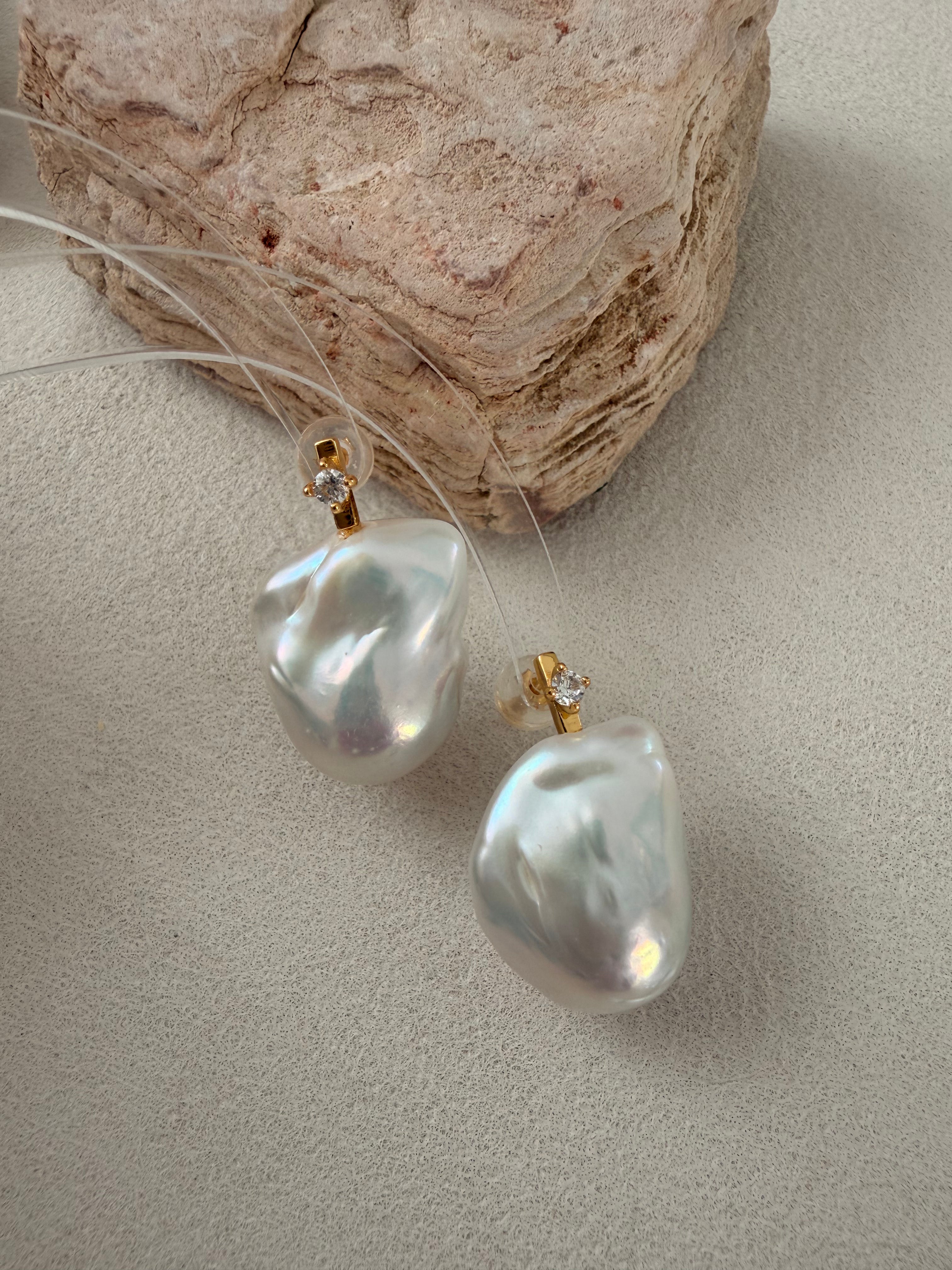 Quiet Form Stud Earrings