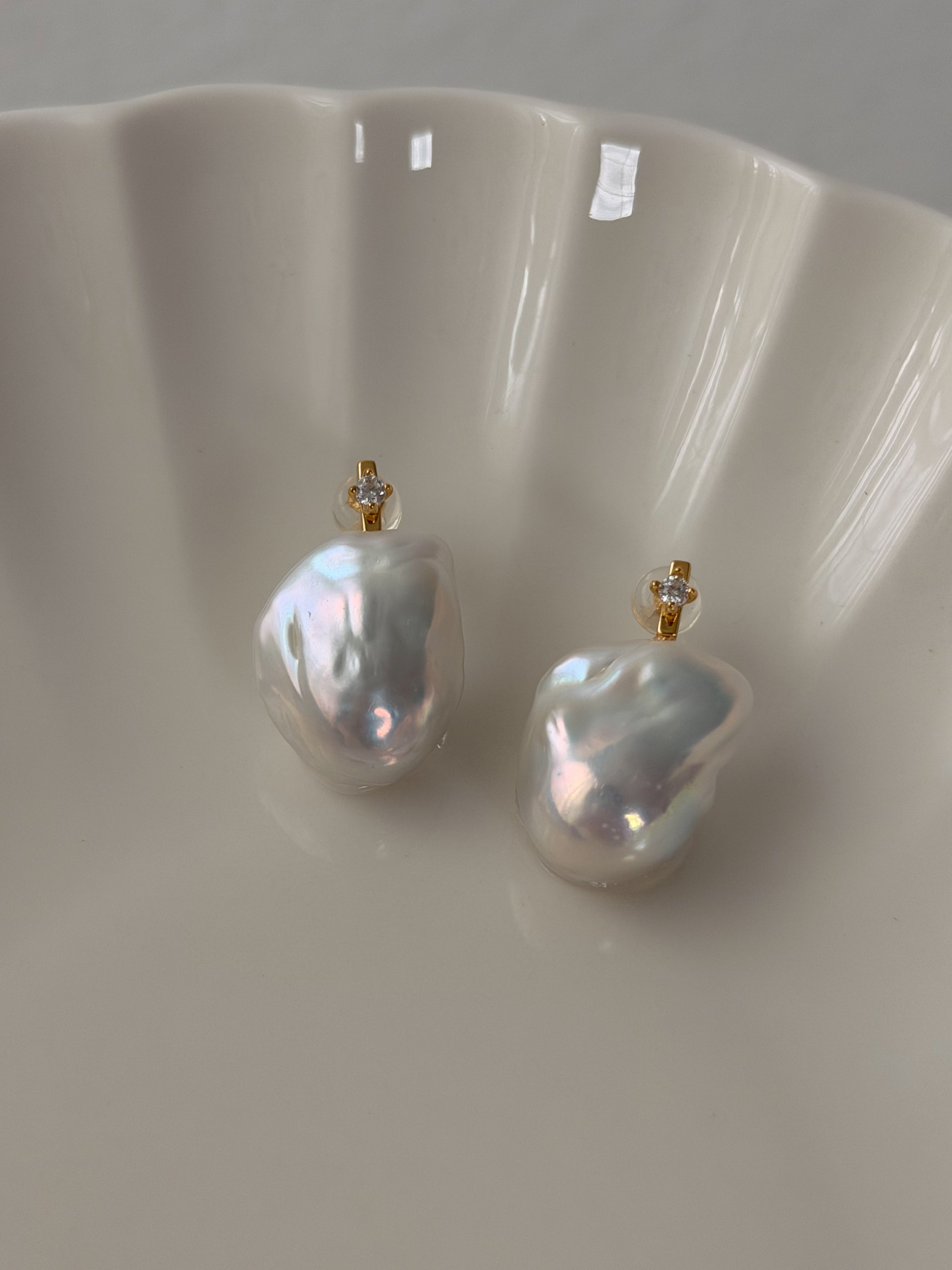 Quiet Form Stud Earrings