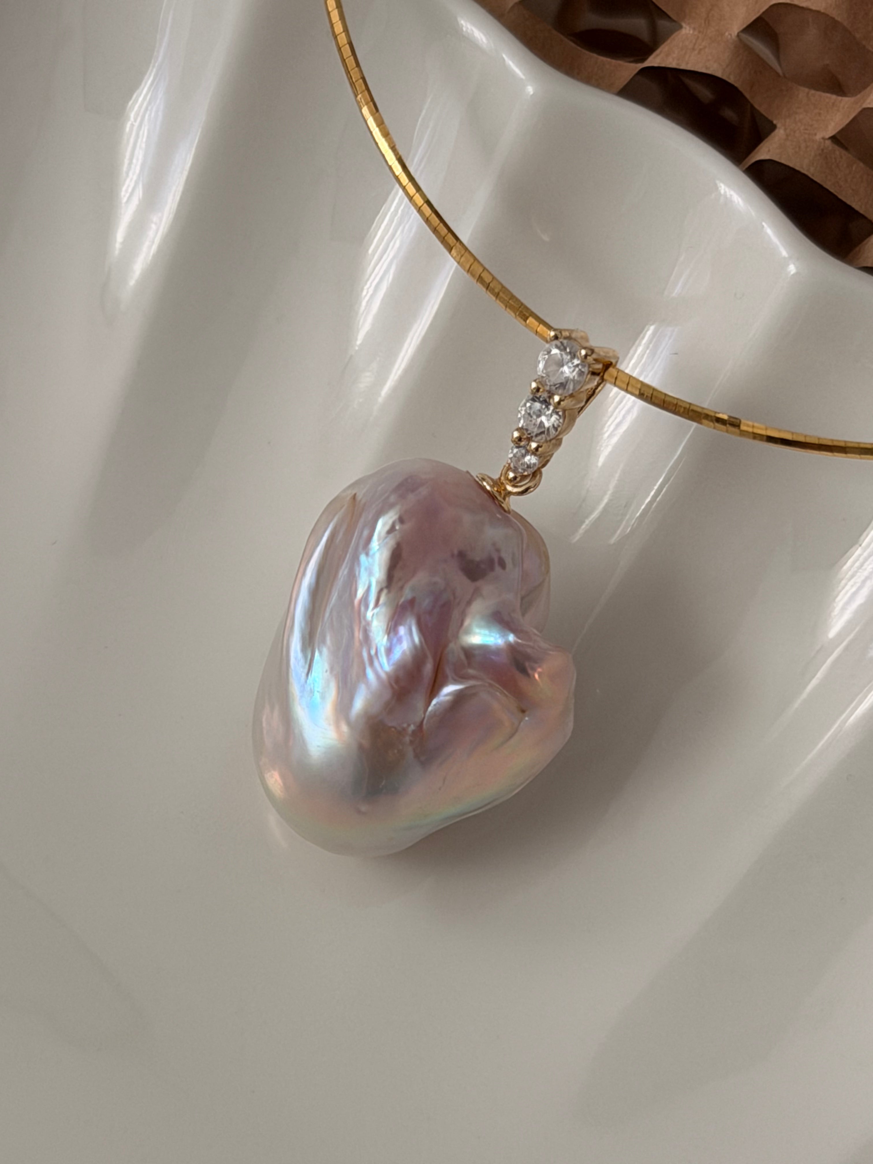 Highflow Collar Necklace