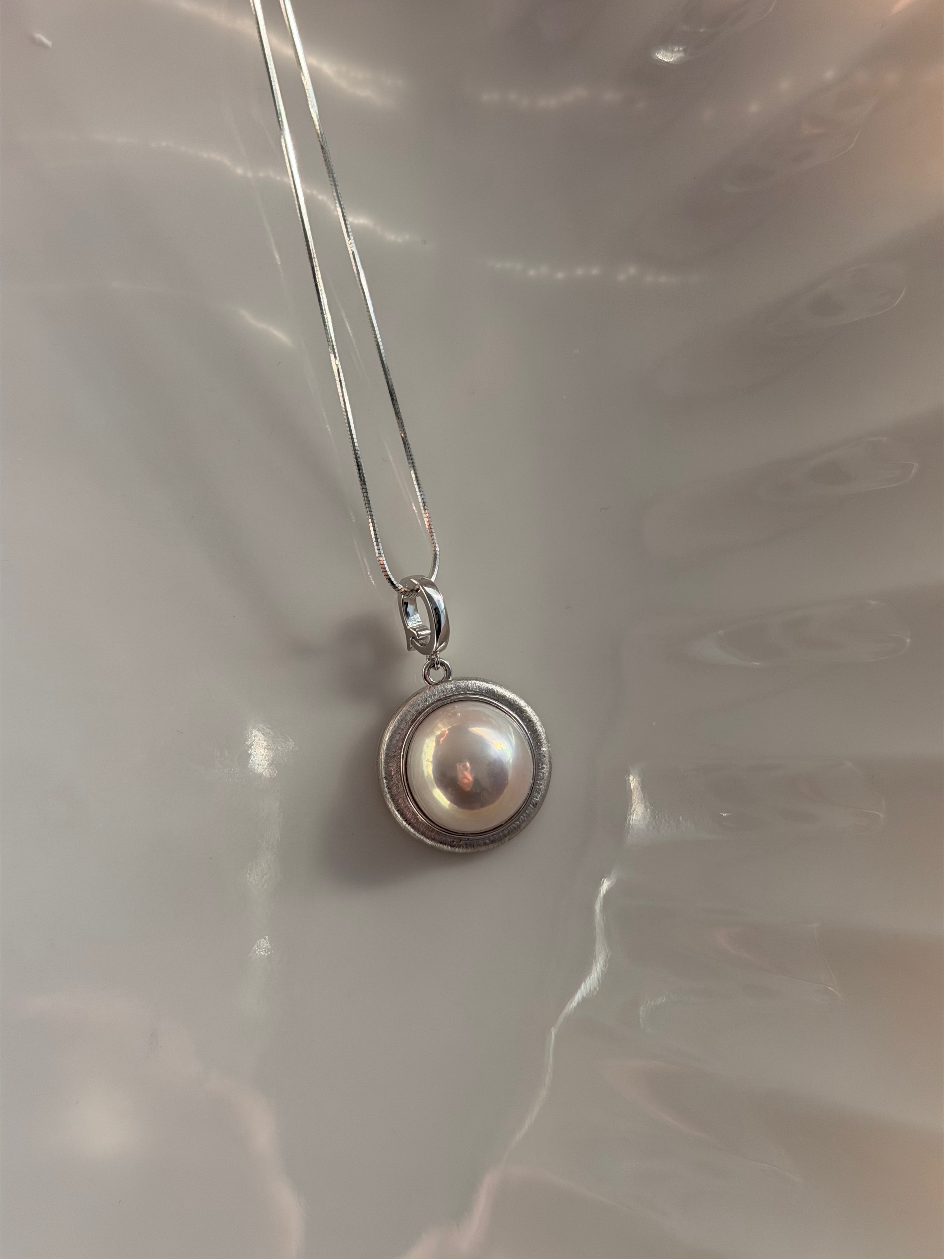 Held Light Mabé Necklace