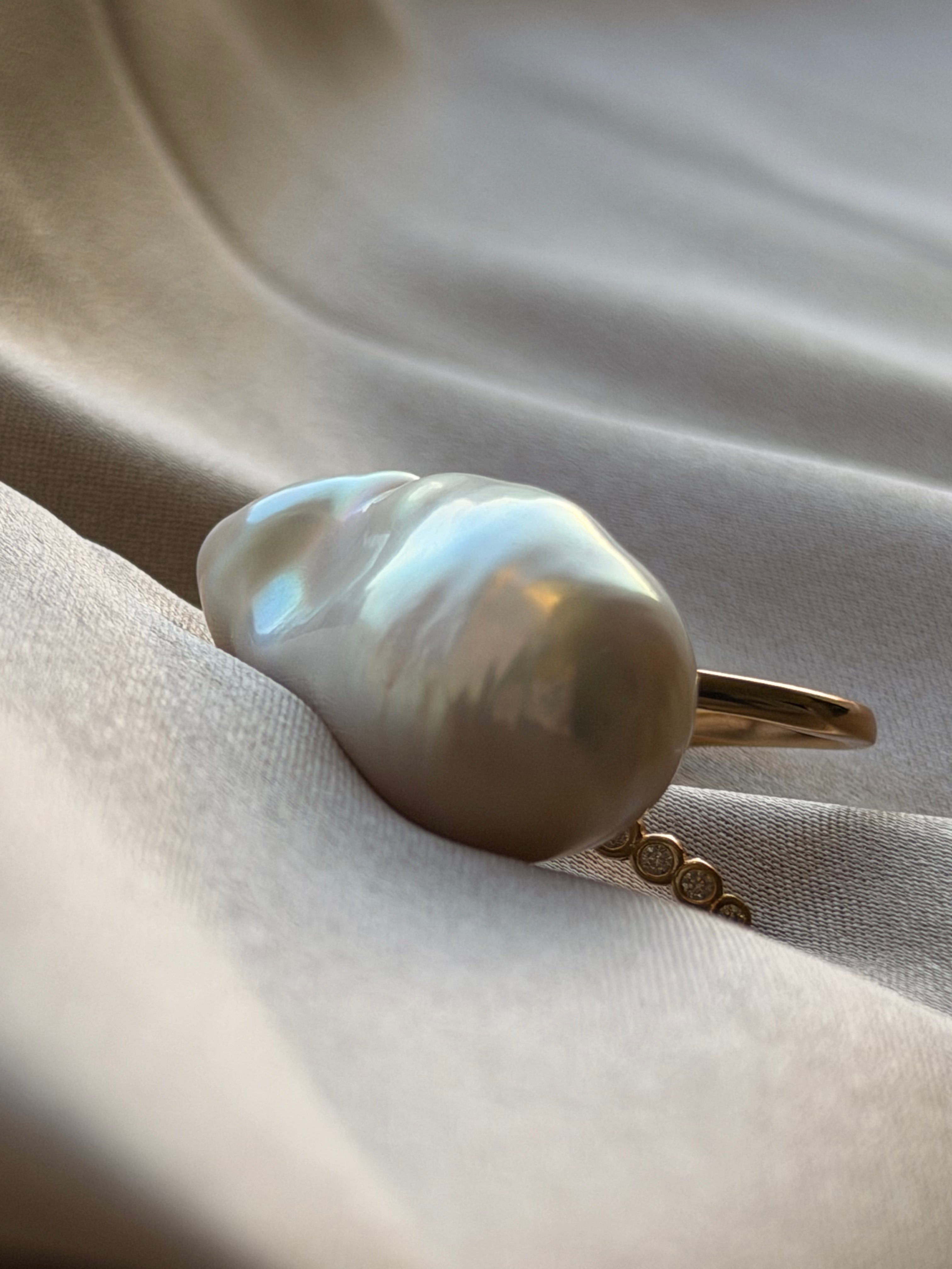 Golden Reverie Baroque Ring