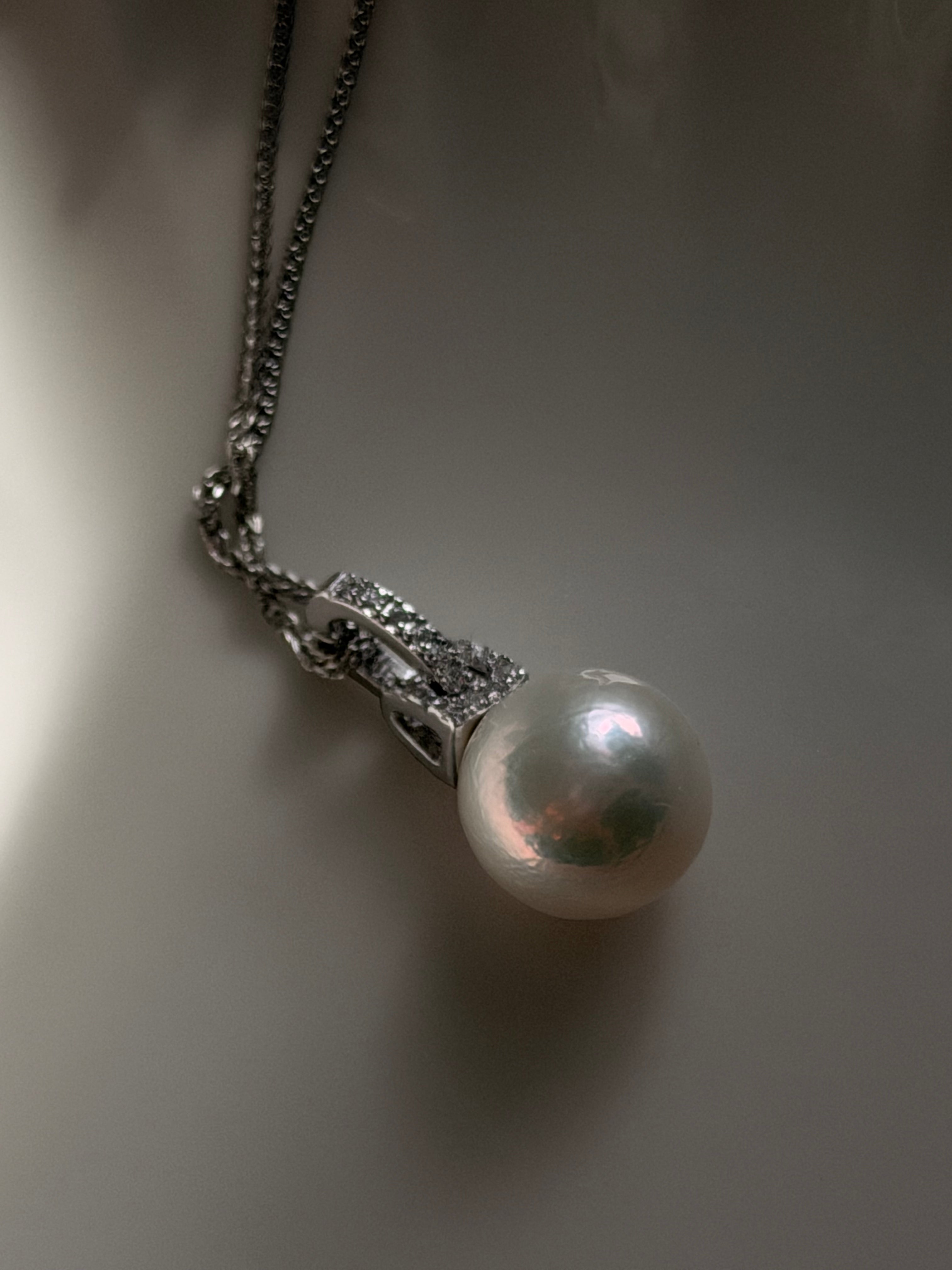 Lumen Clasp Necklace