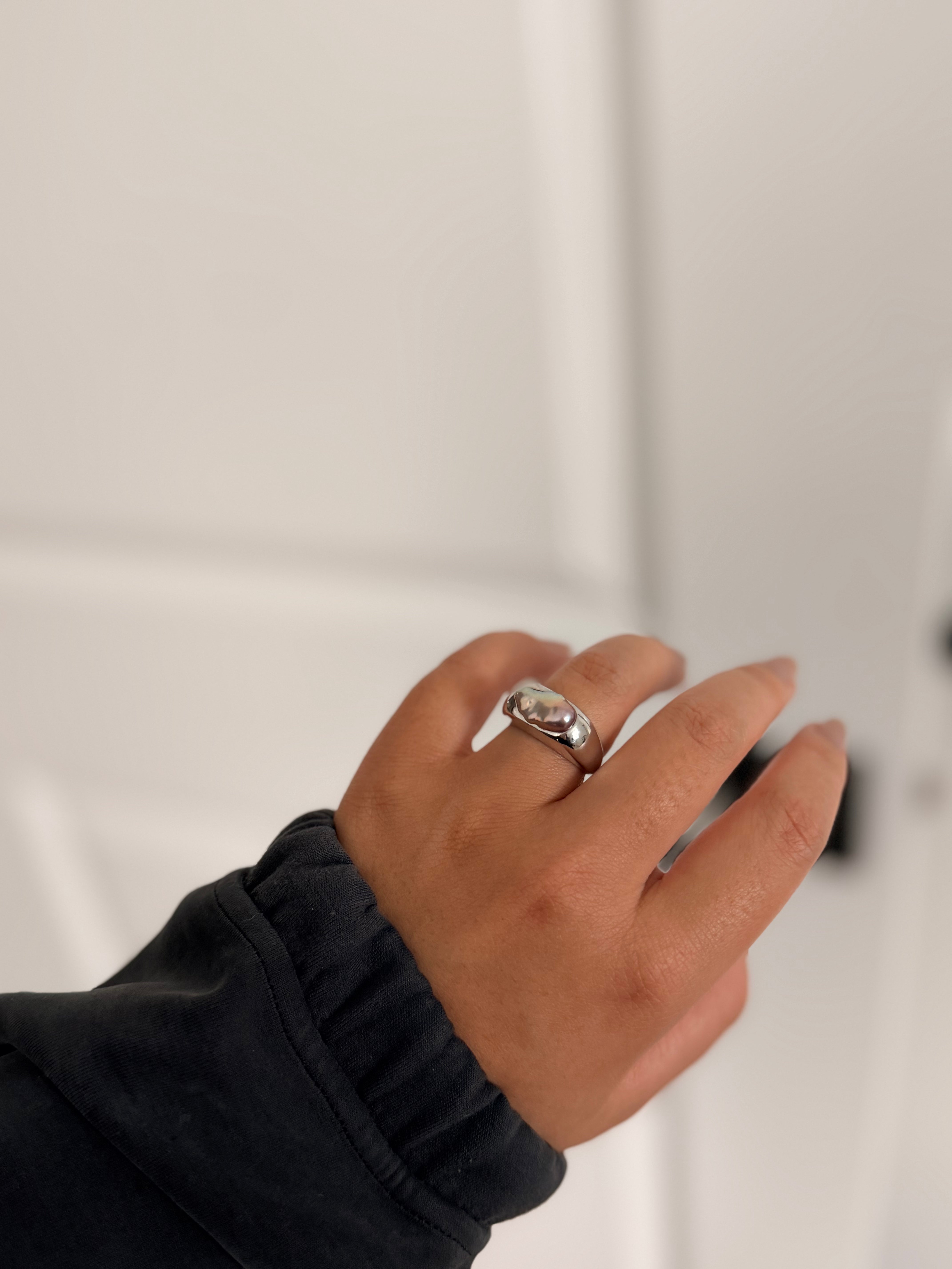 Aurora Silhouette Ring