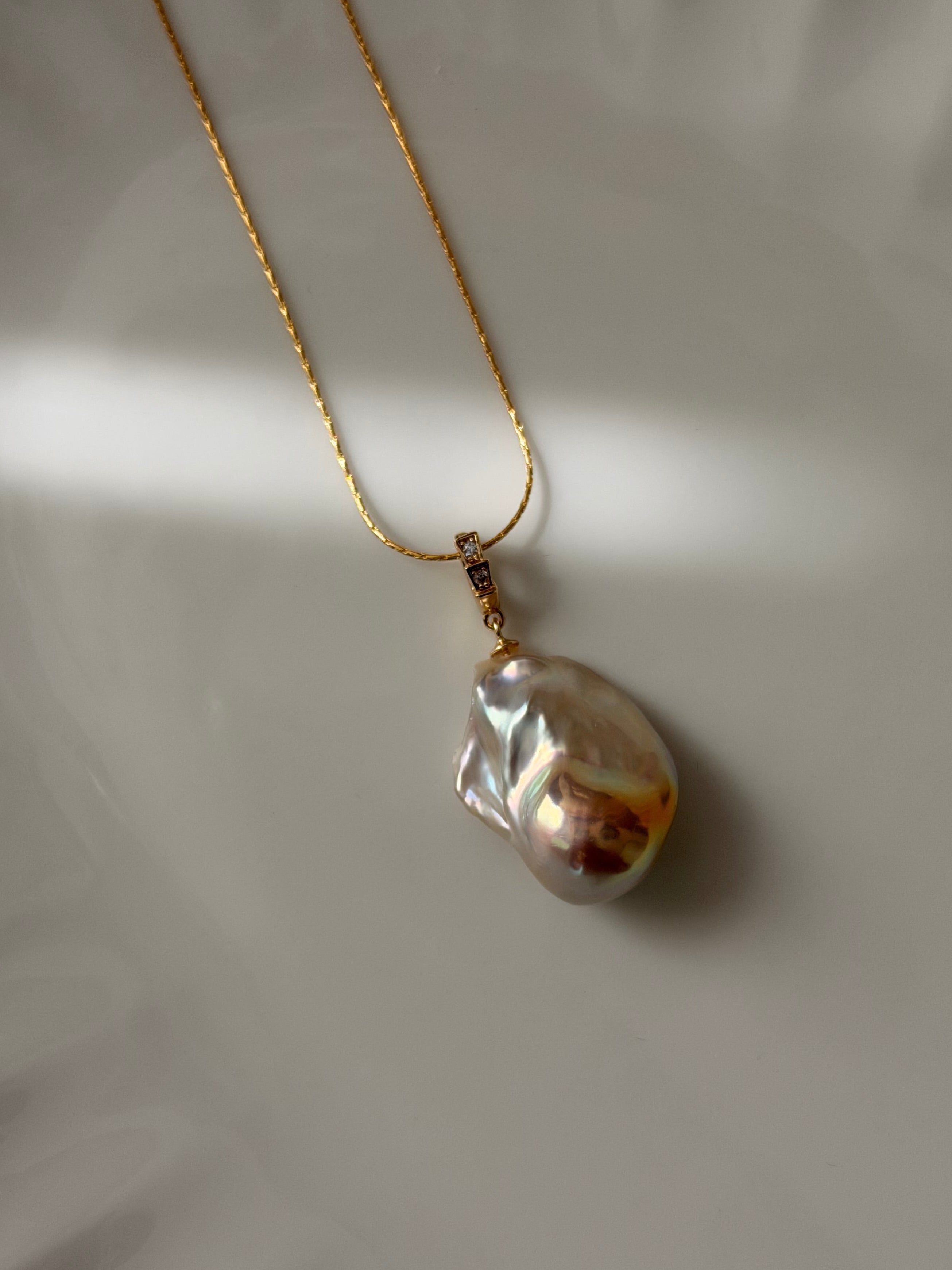 Alba Necklace