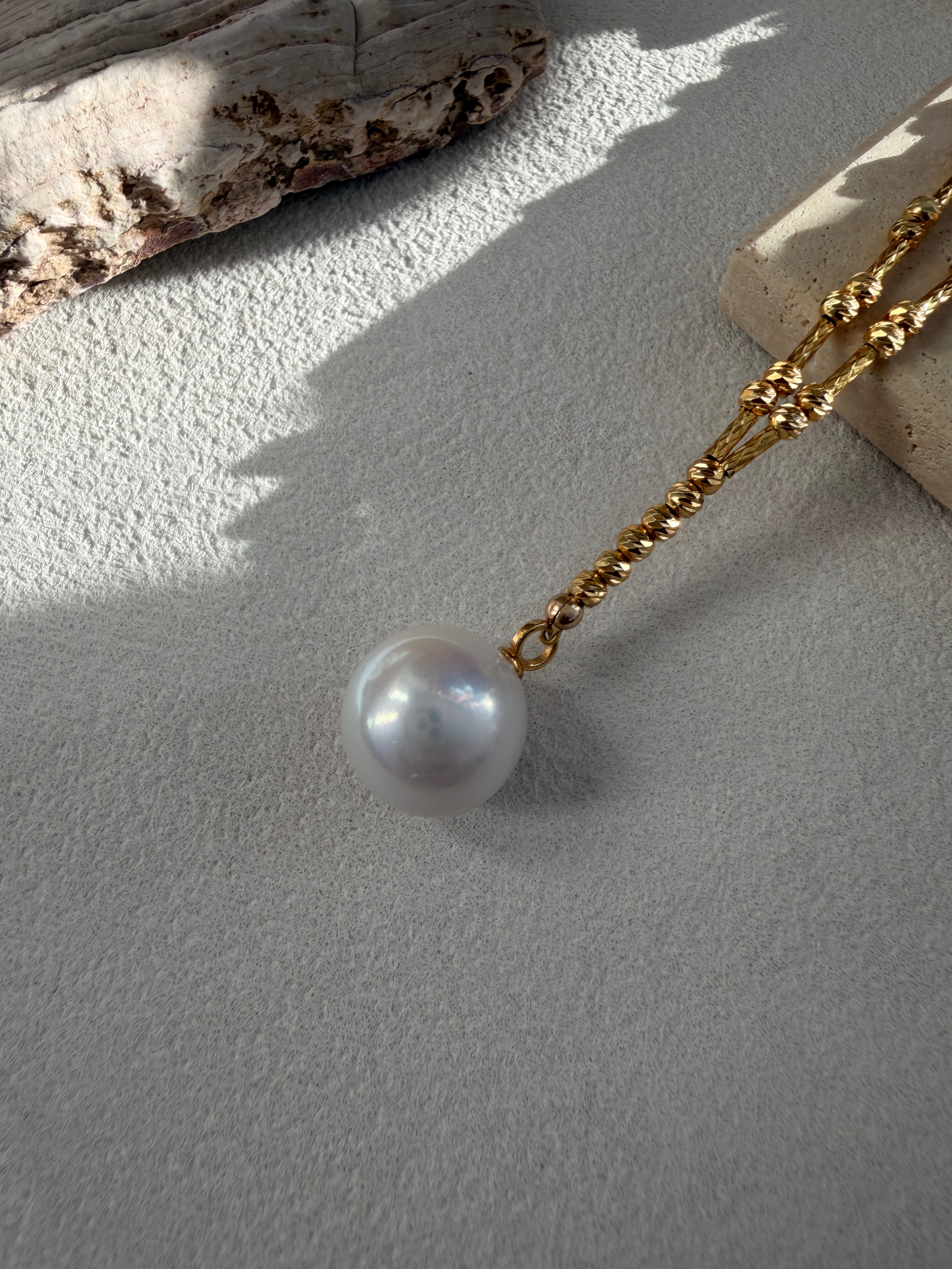 The Lumière Pearl Necklace