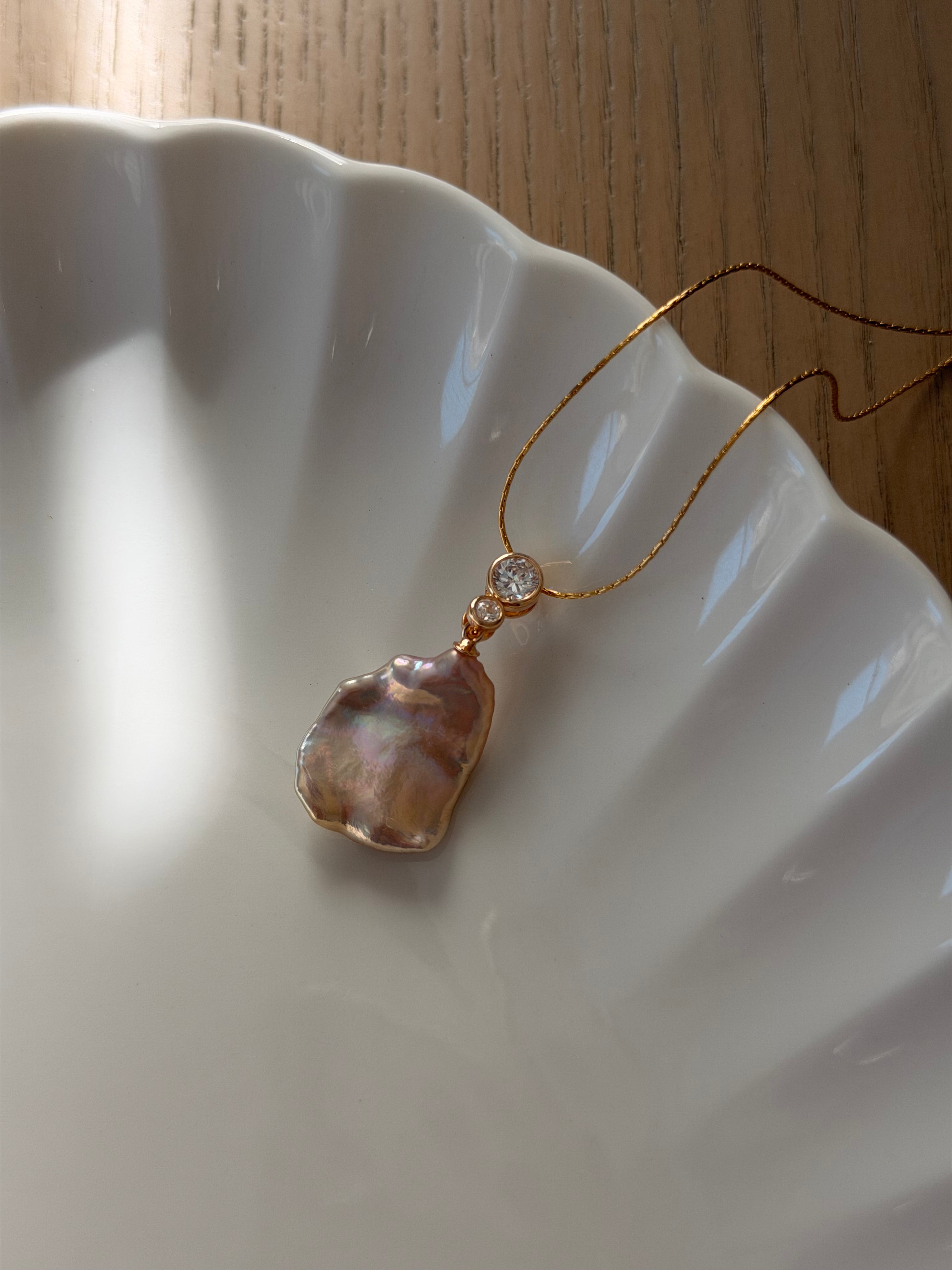 Aurora Petal Glow Necklace