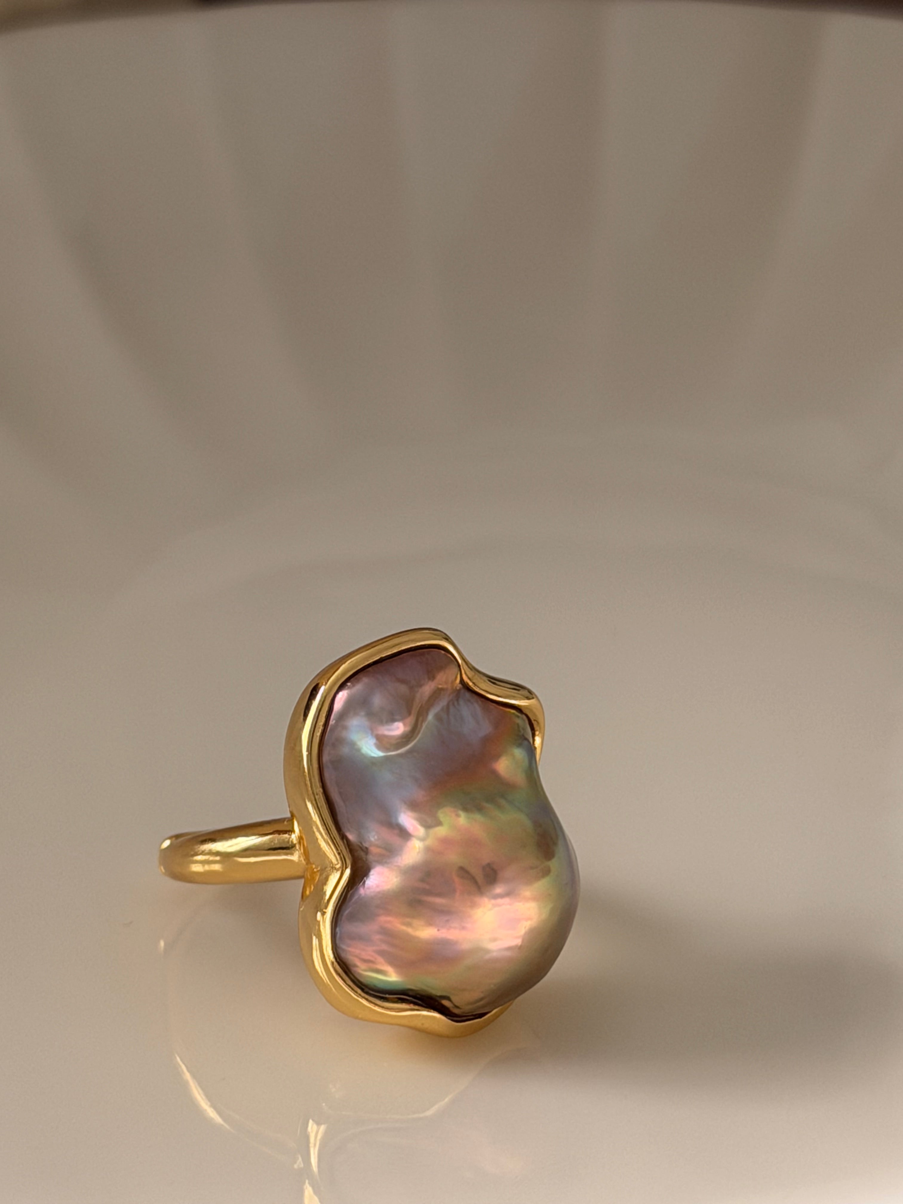 Lucent Ring