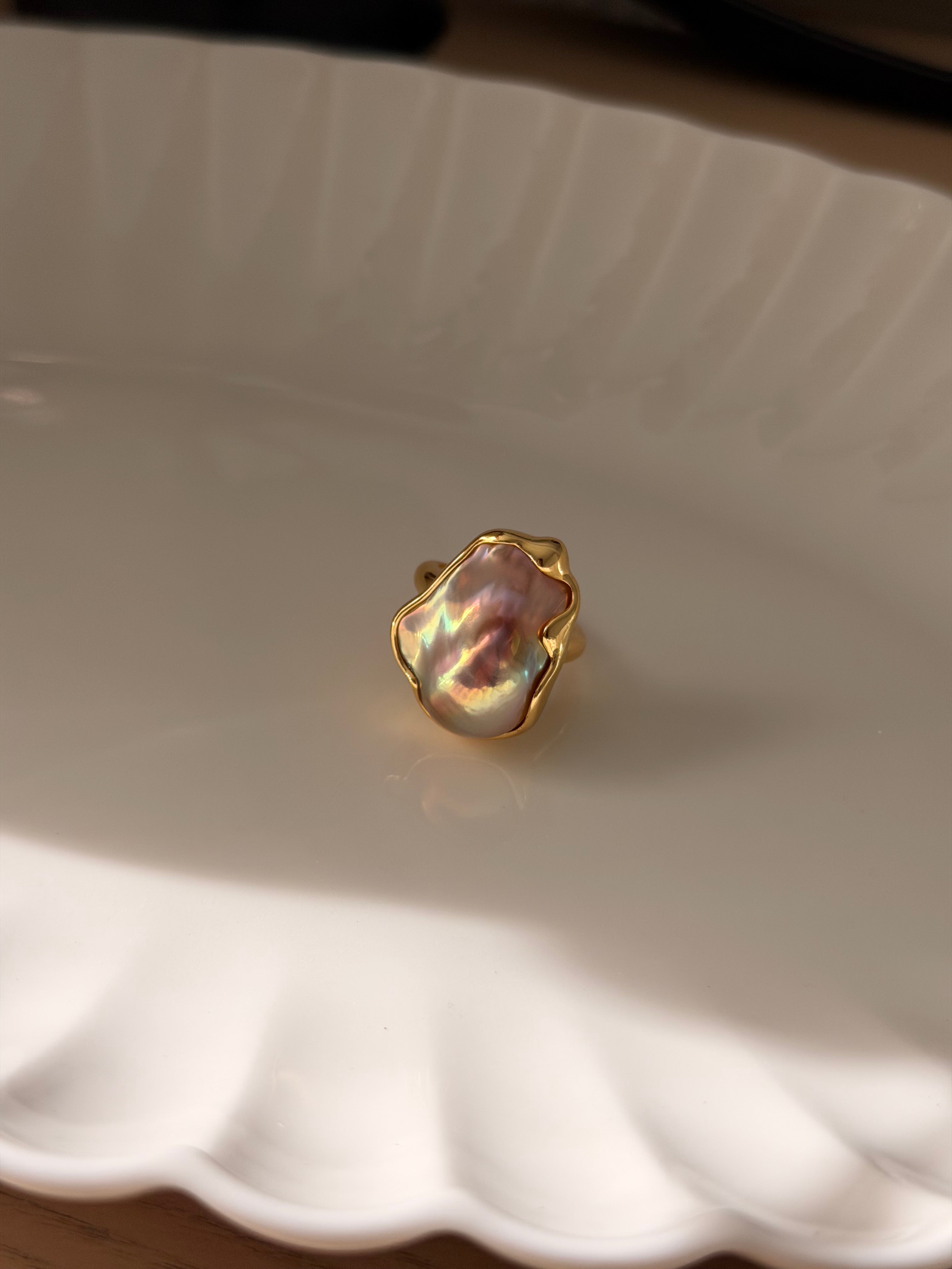 Aurora Lucent Ring