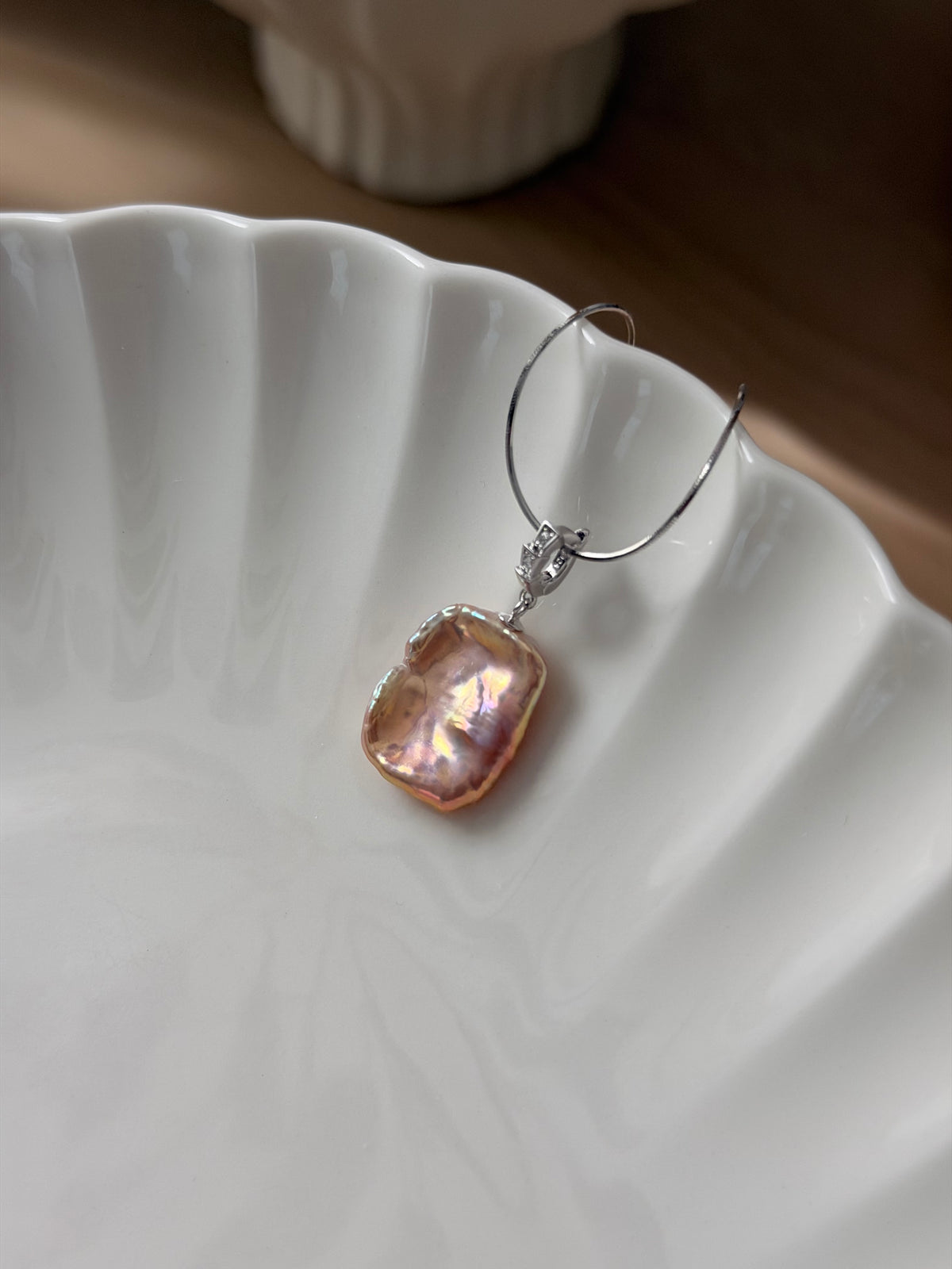 Nelle Necklace — Champagne Rose