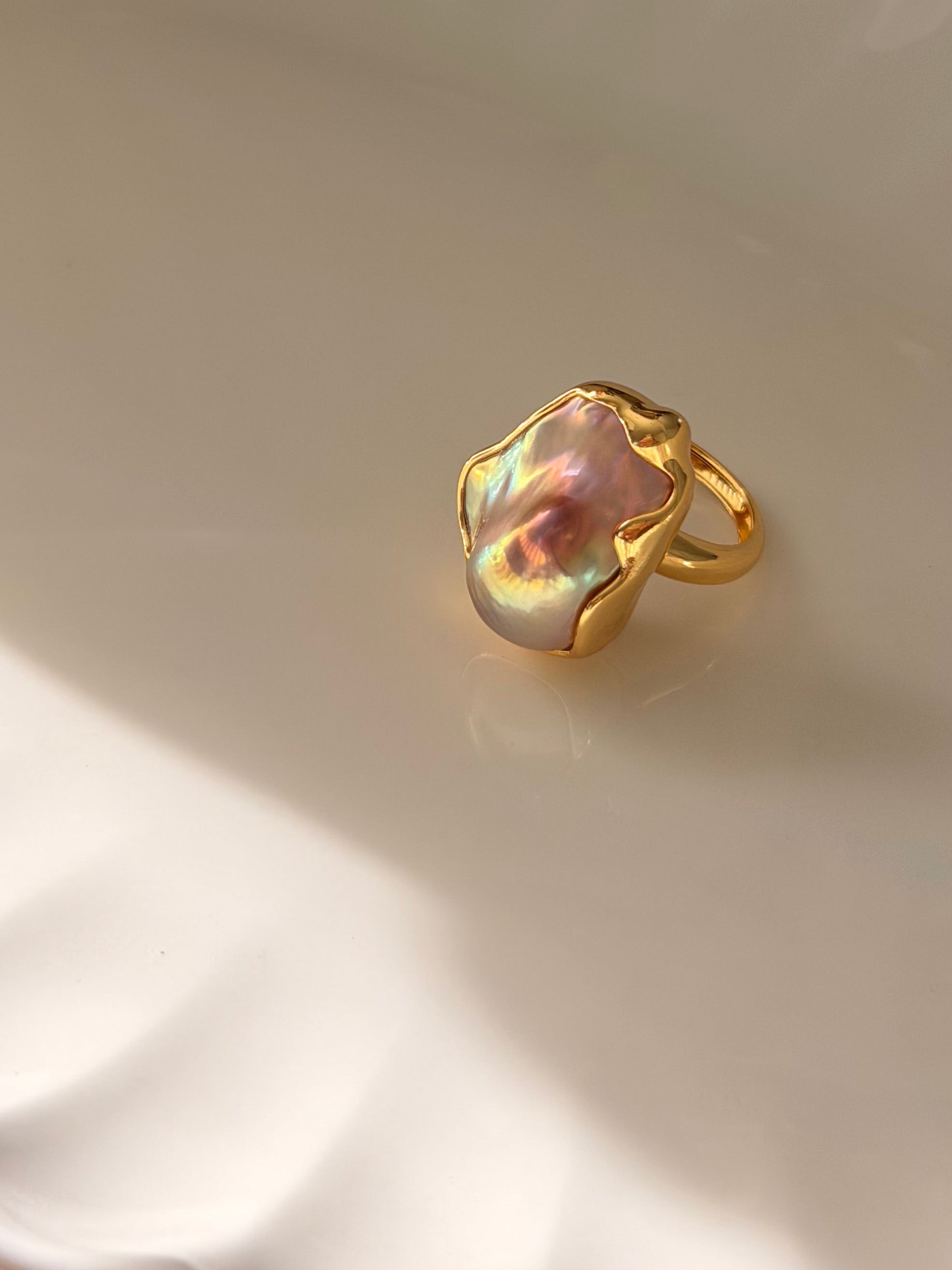 Aurora Lucent Ring