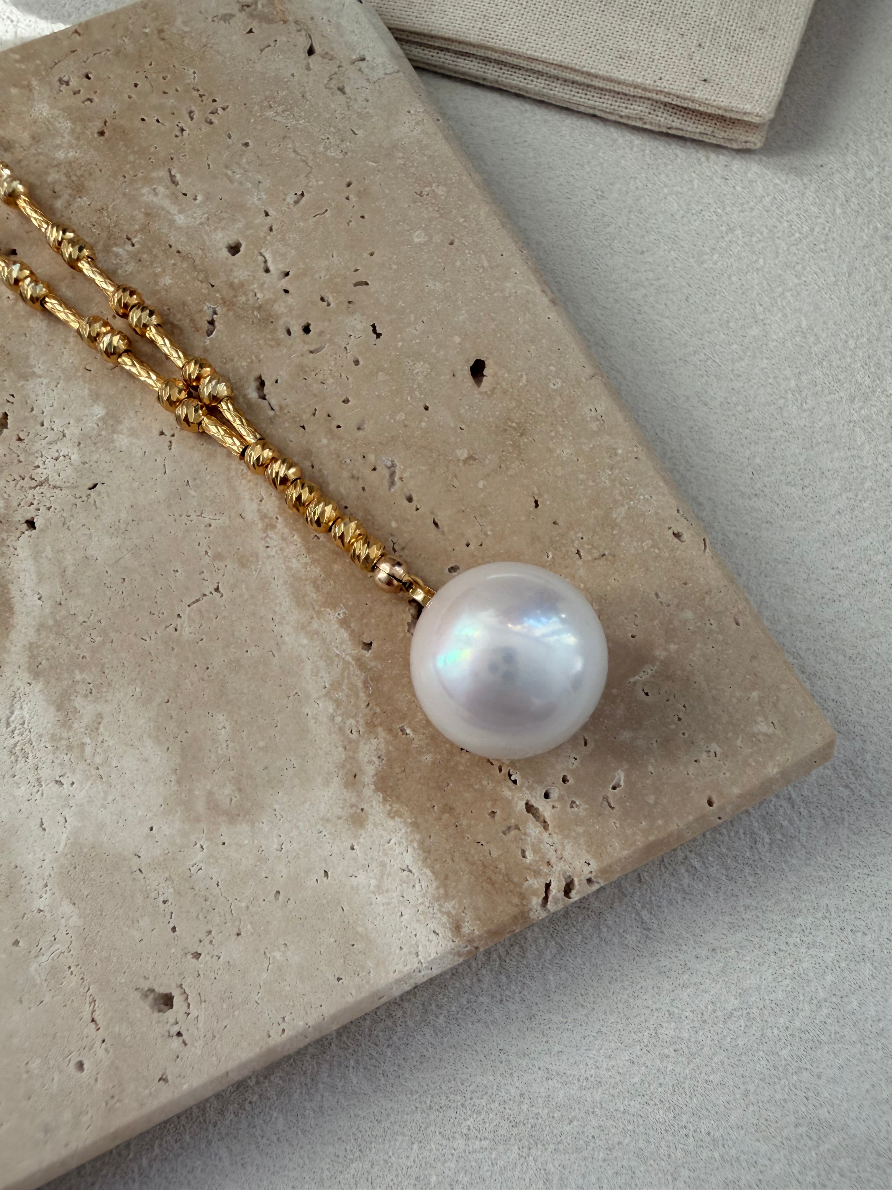 The Lumière Pearl Necklace