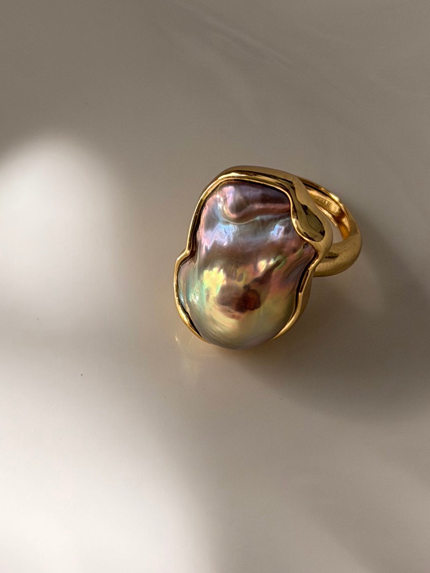 Lucent Ring
