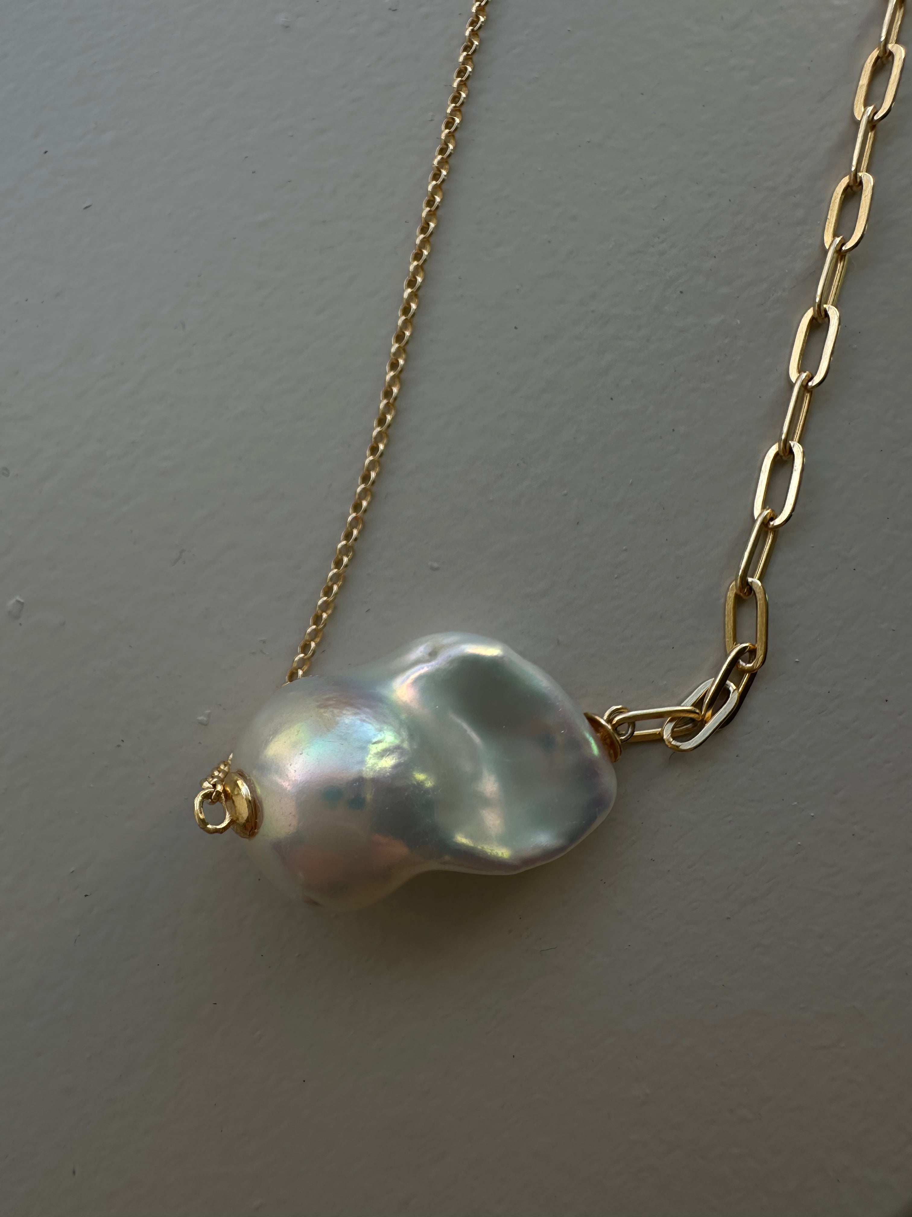 🌙 Aurora’s Promise Necklace