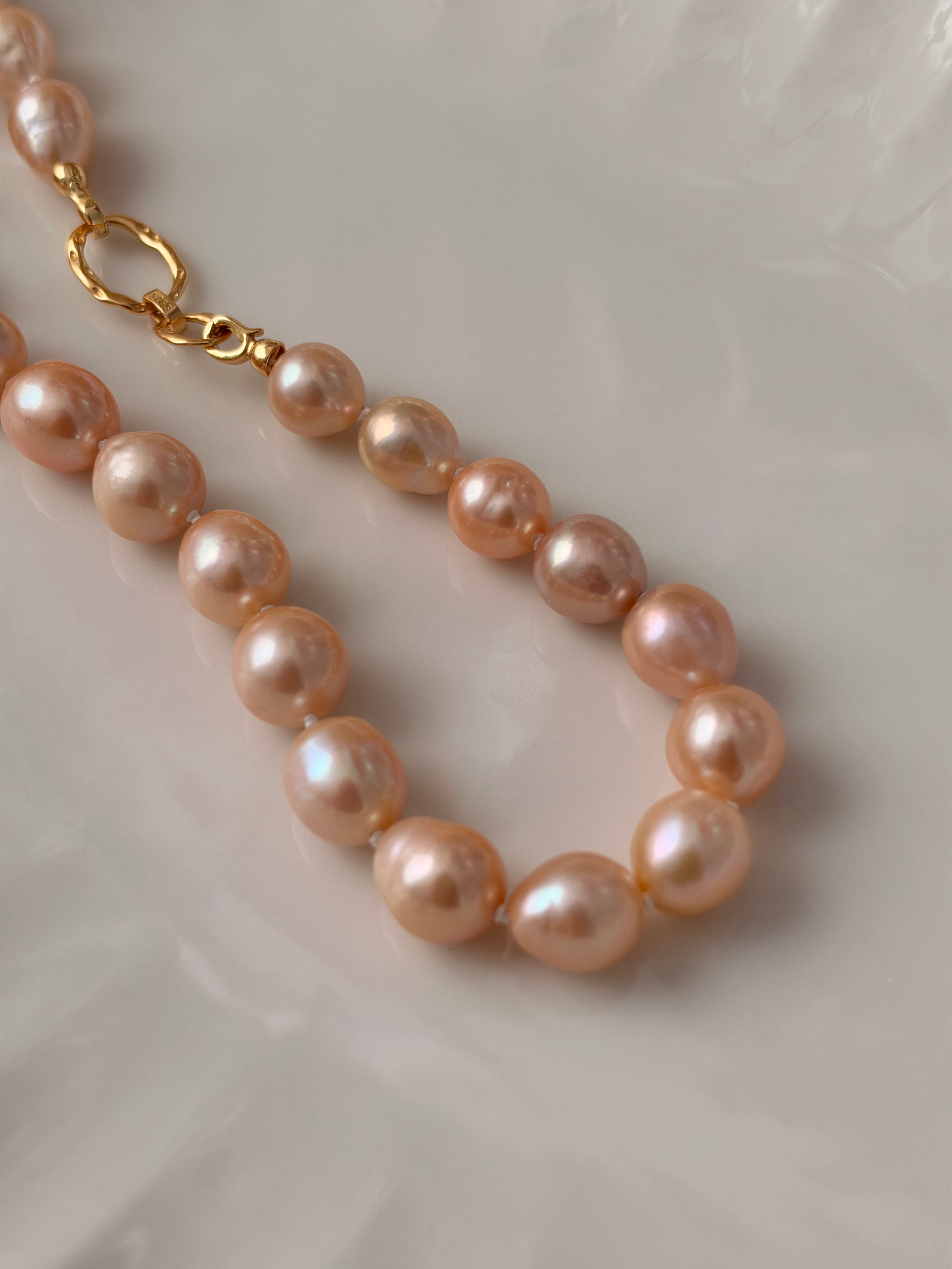 Forma Necklace