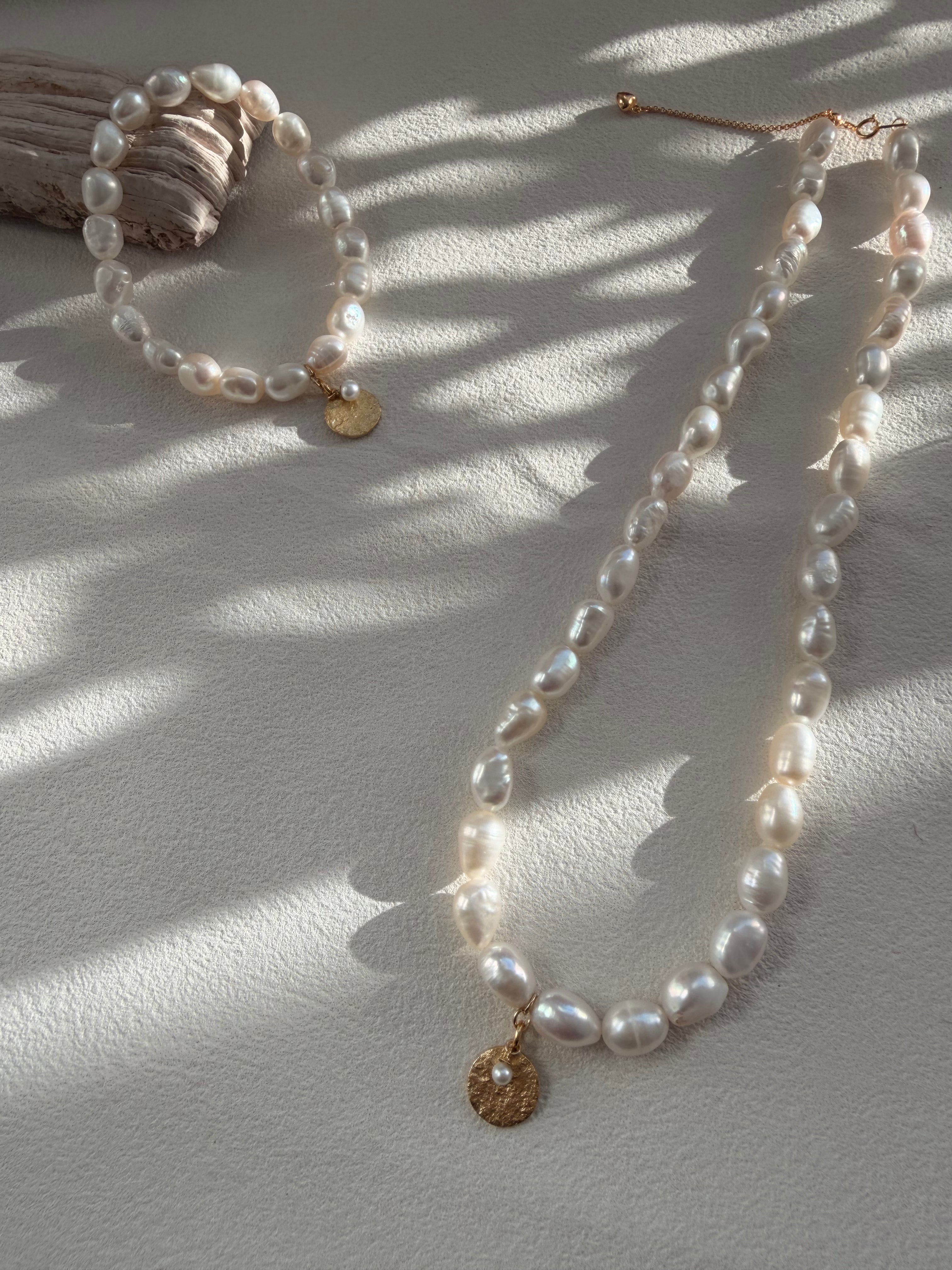 Aurora Tide Pearl Necklace