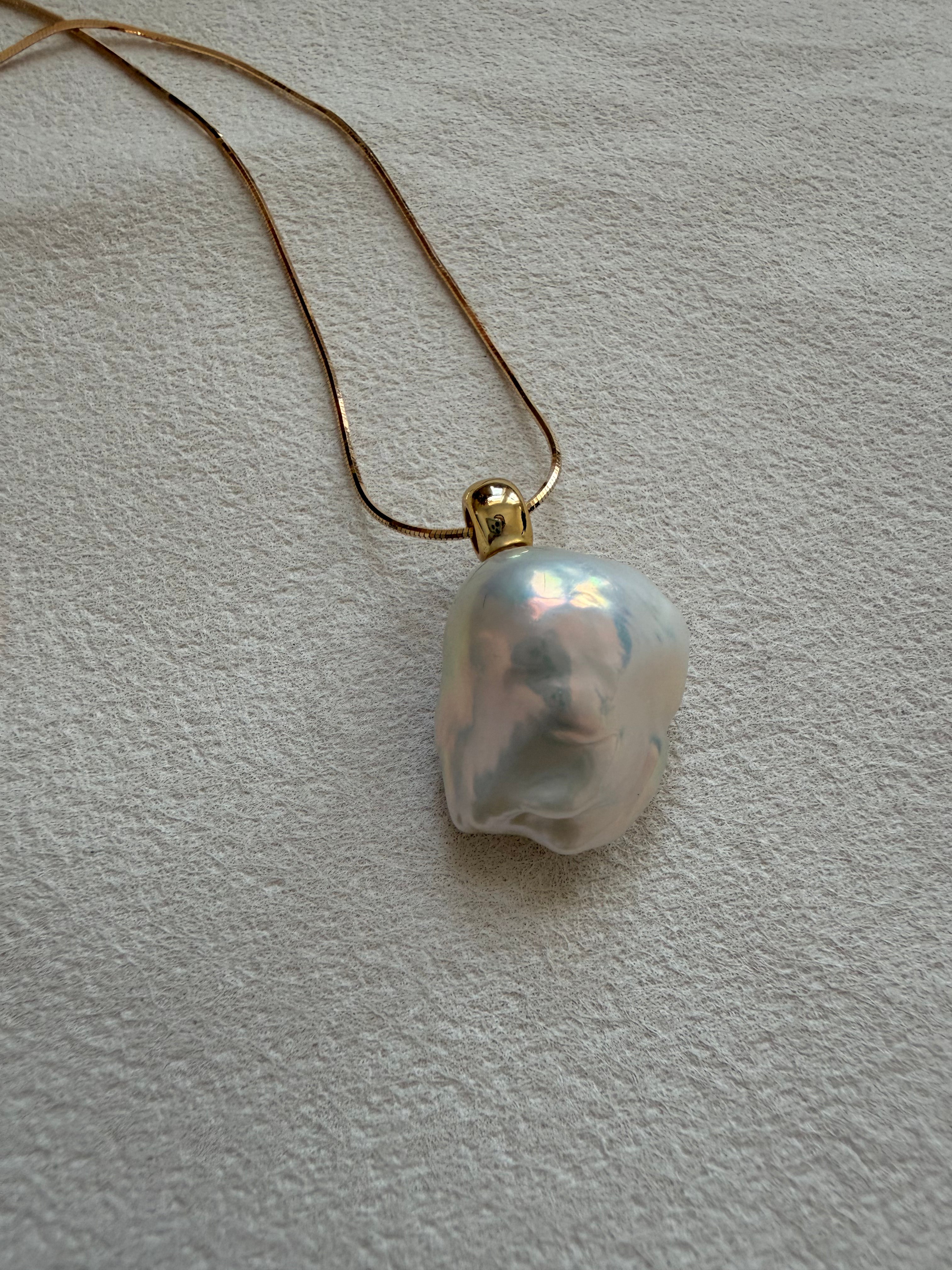 Miss Glow – Baroque Pearl Necklace