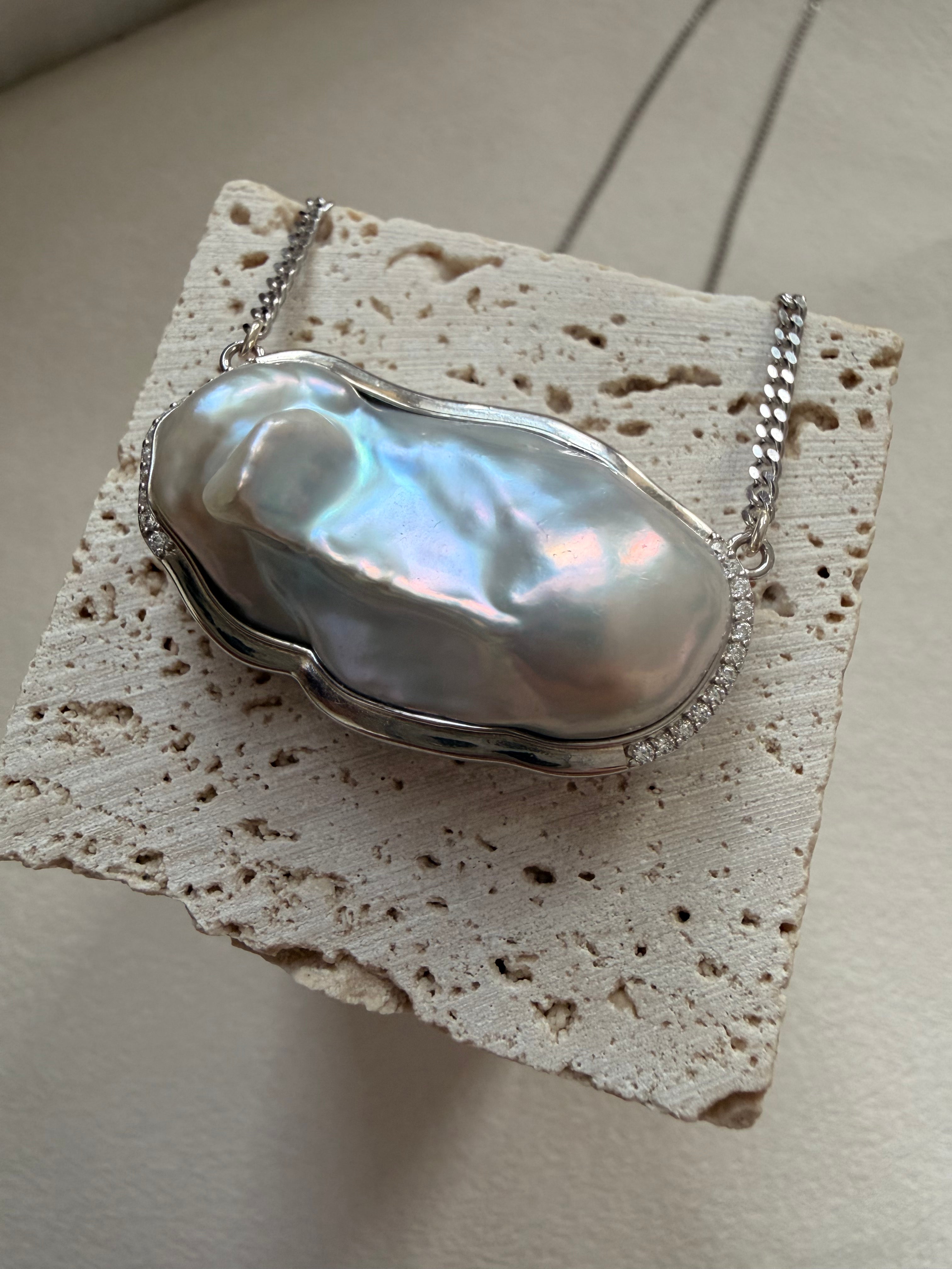 Sculpted Light– Collector’s Edition