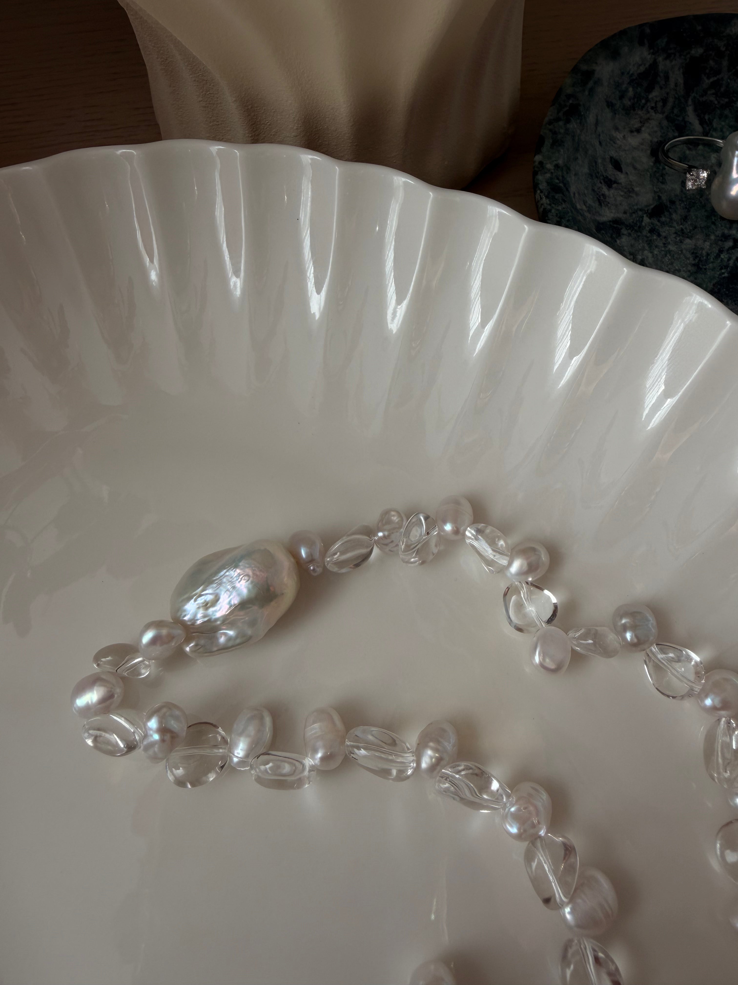 Aurora Lune Necklace