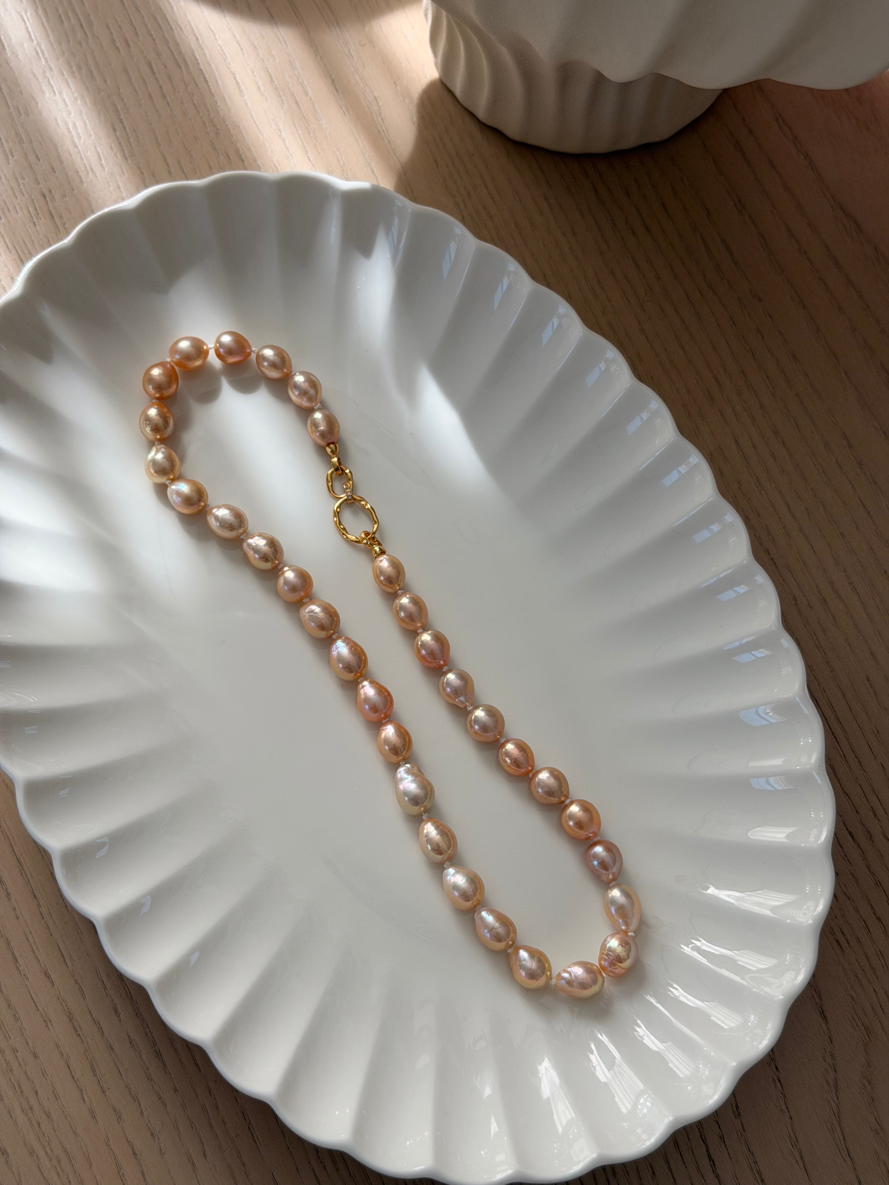 Aurora Forma Necklace