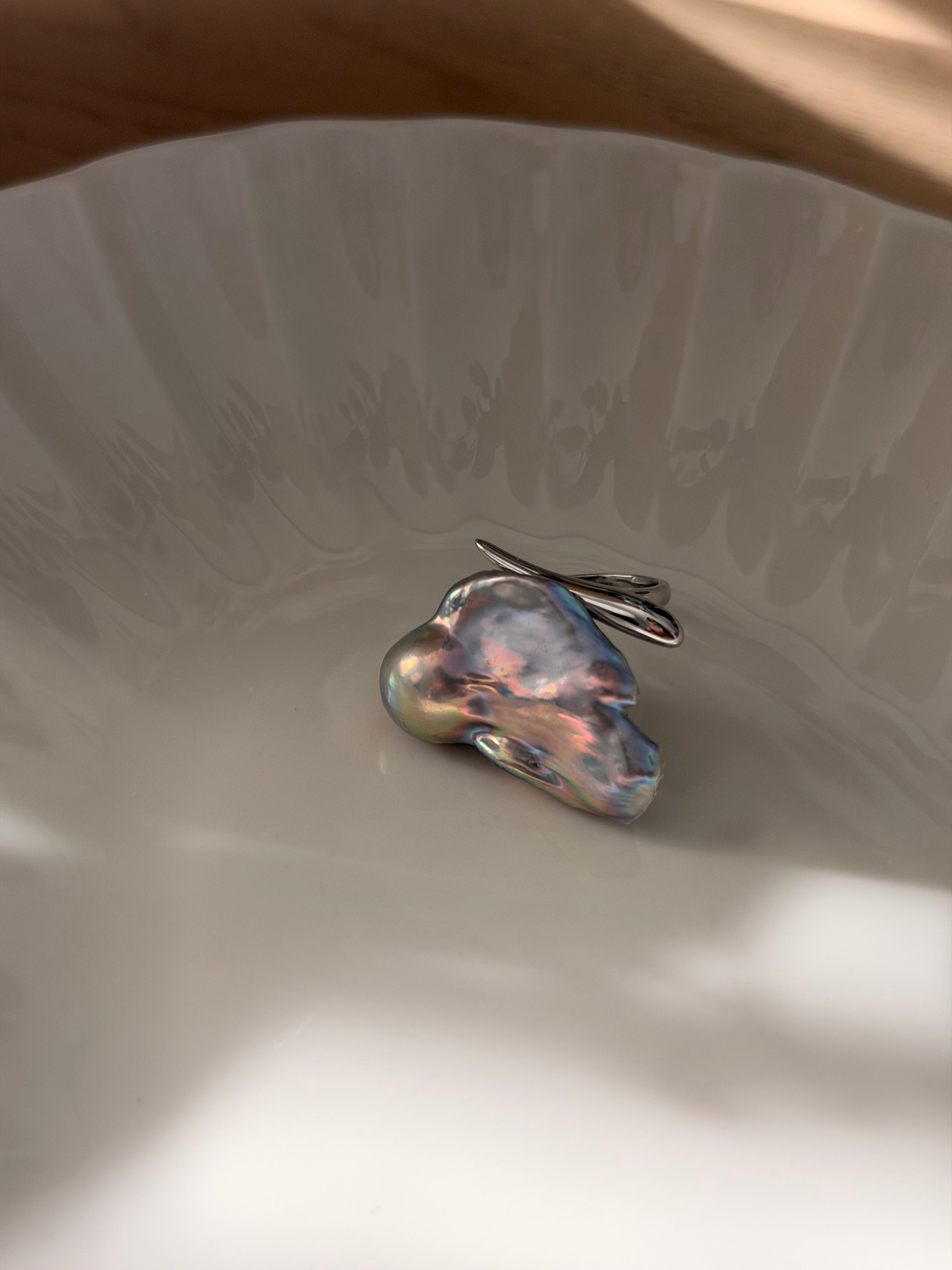 Nocturne Ring