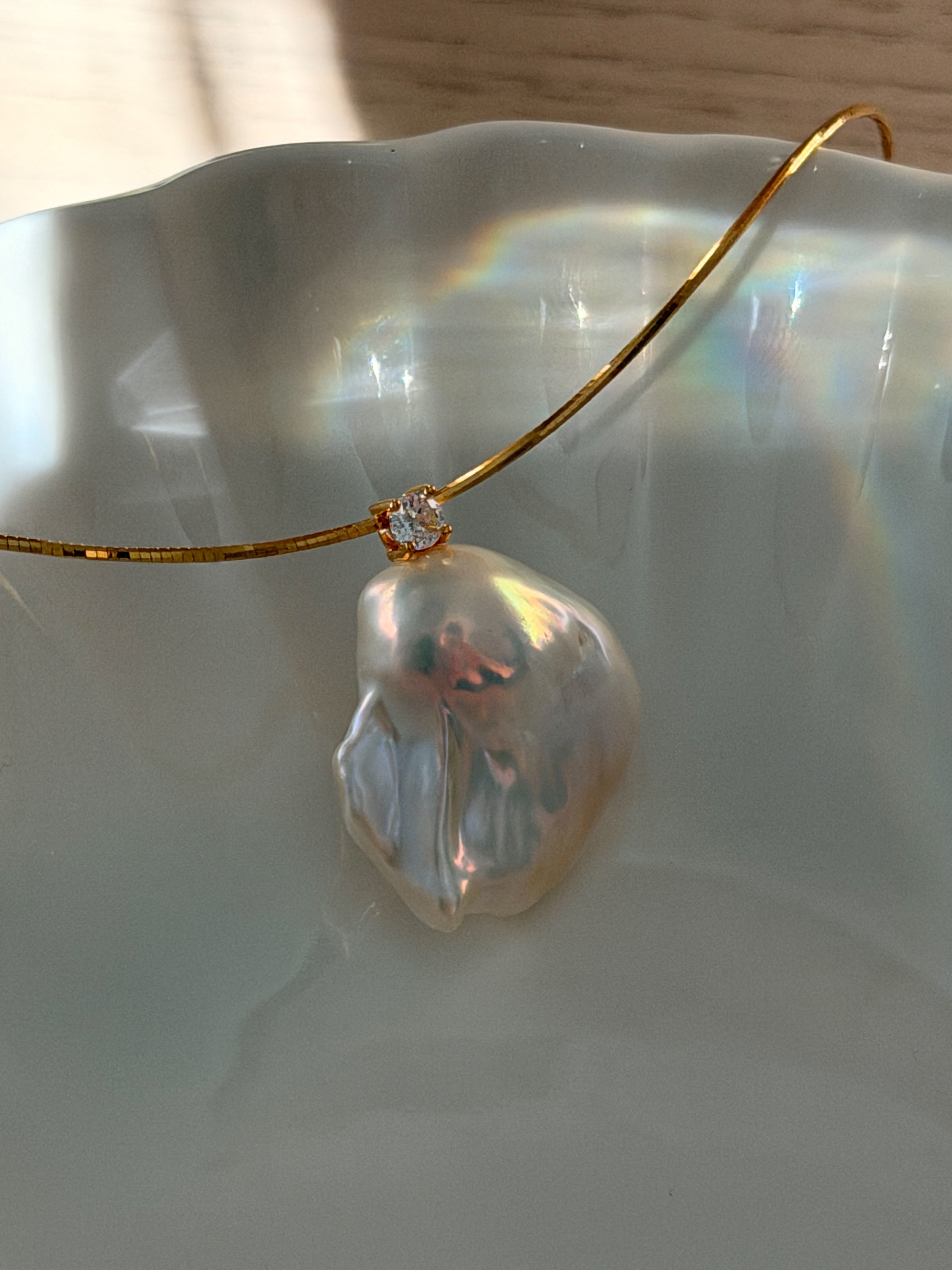 Core Silence Baroque Collar Necklace