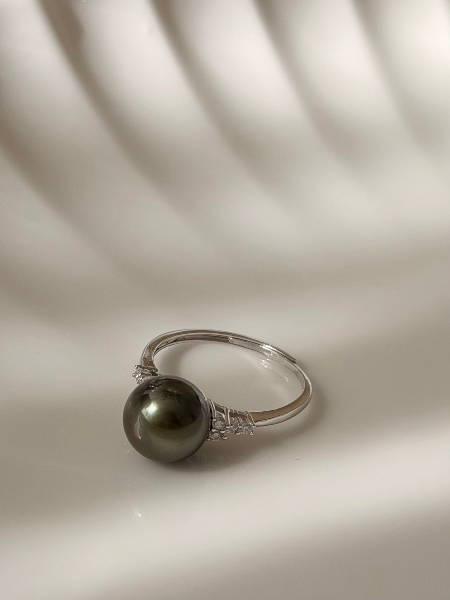 Nia Ring