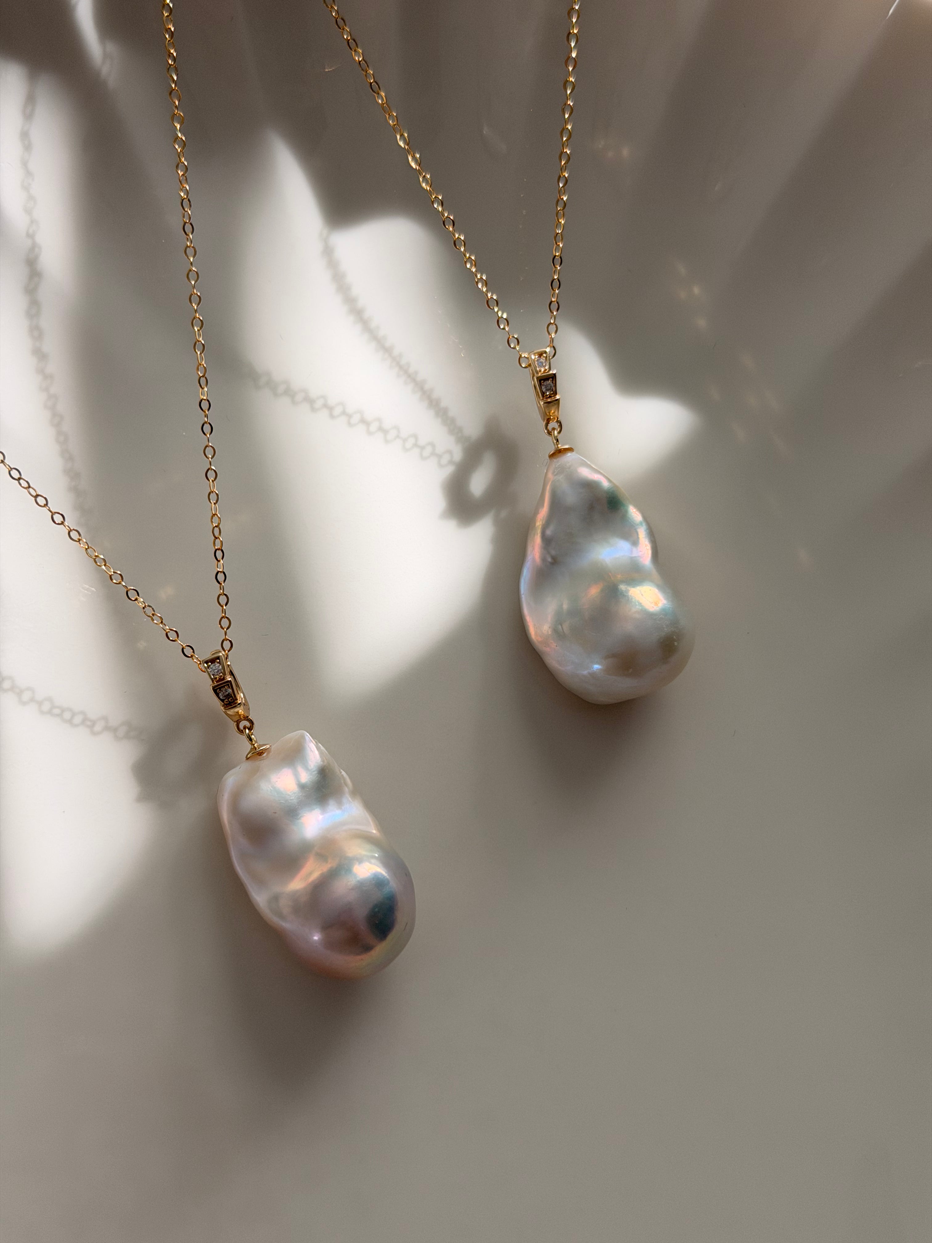 Lumière Baroque Pendant